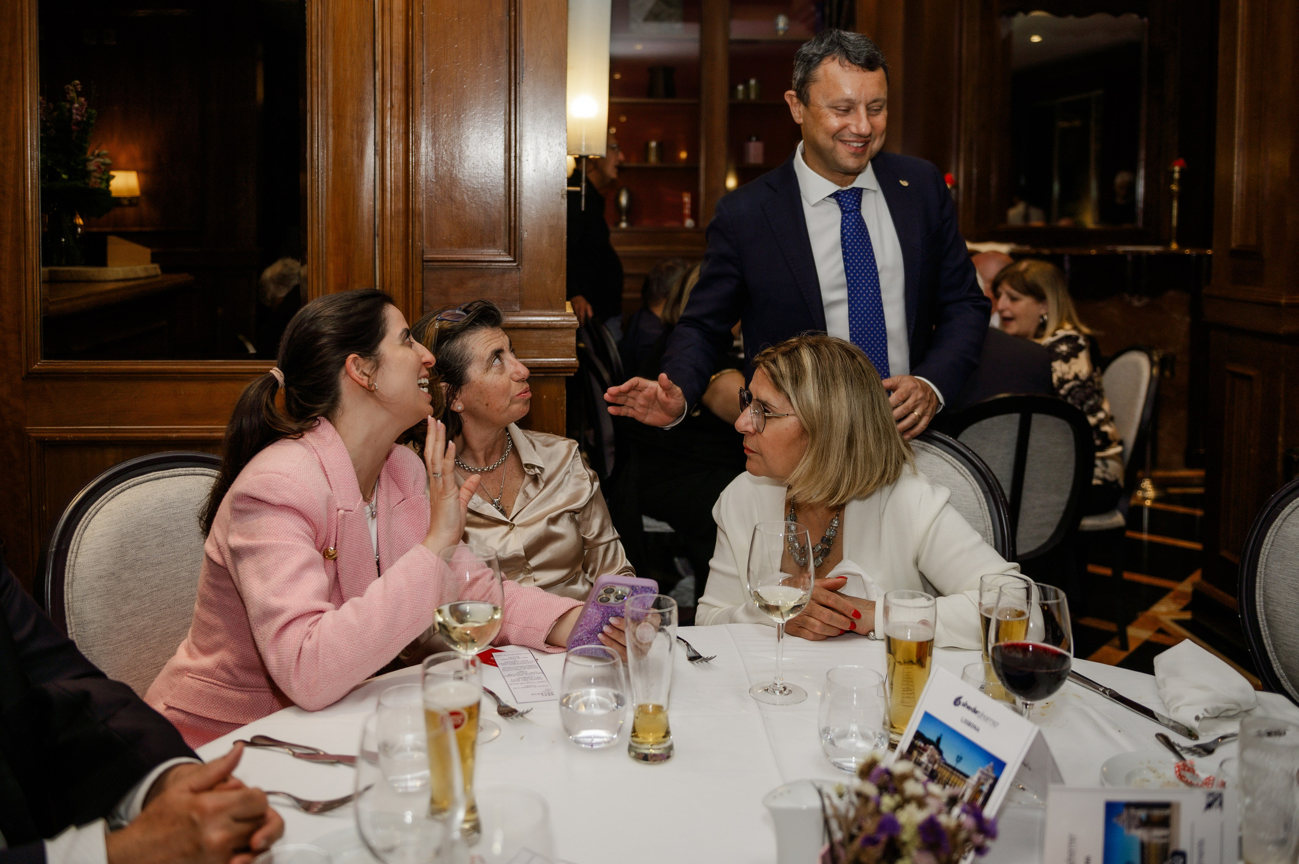 Corporate party at the restaurant — Pharma. Ваш фотограф в Лиссабоне — Анна Белова