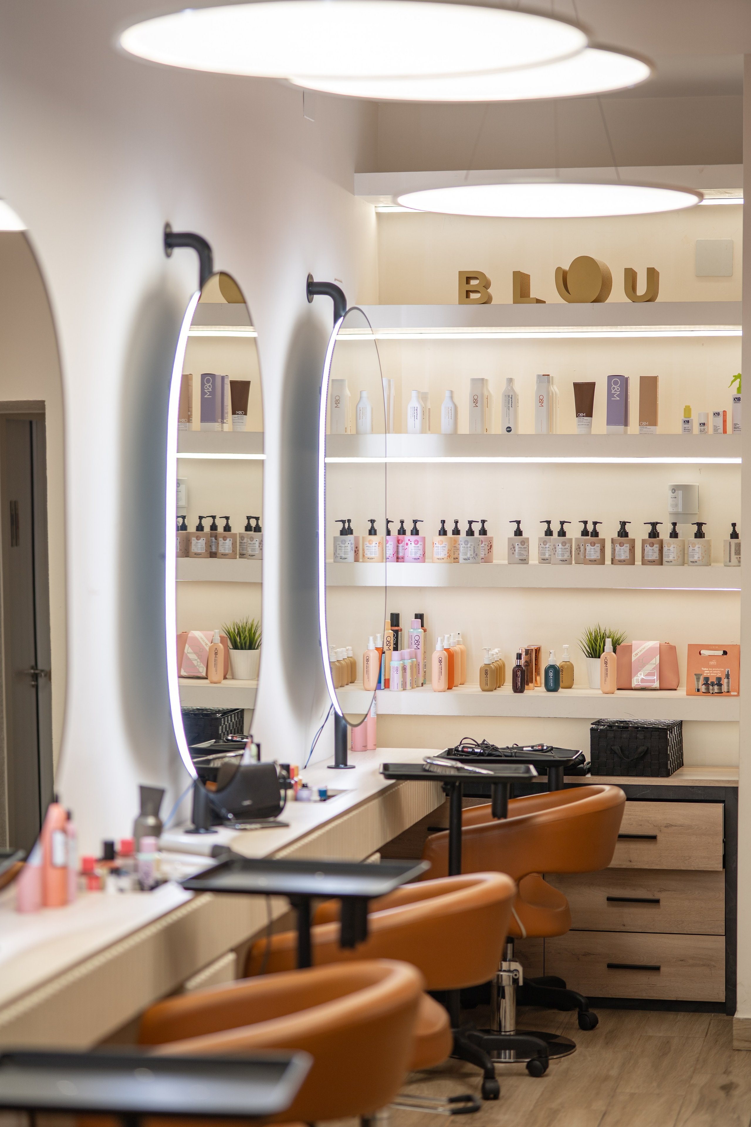 Content shooting for Salon BLOU. Fotógrafo en Madrid, España. Alyona Belyaninova