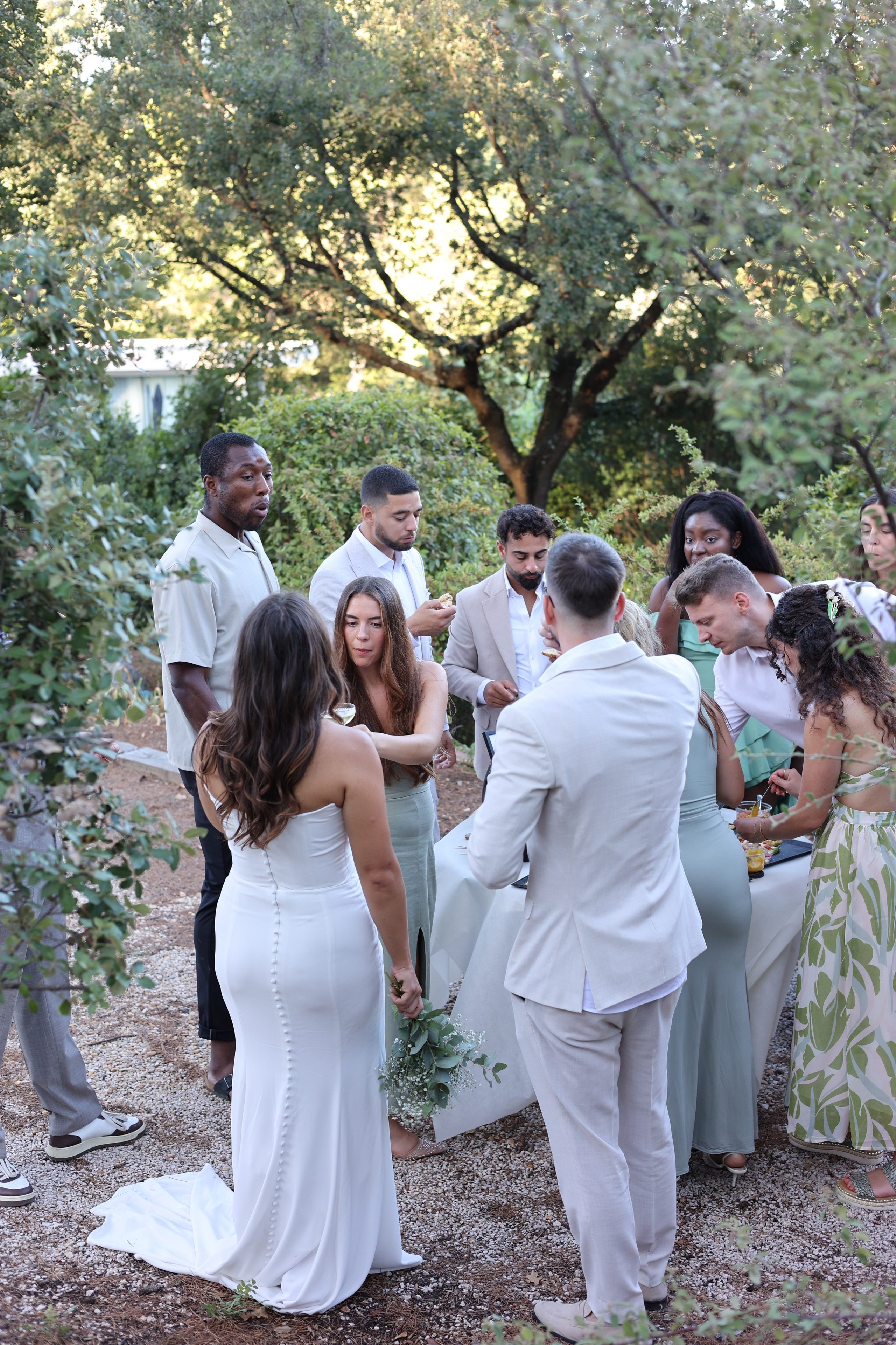 Séance photo de mariage – Instants d’amour inoubliables. Viktoria photo marseille