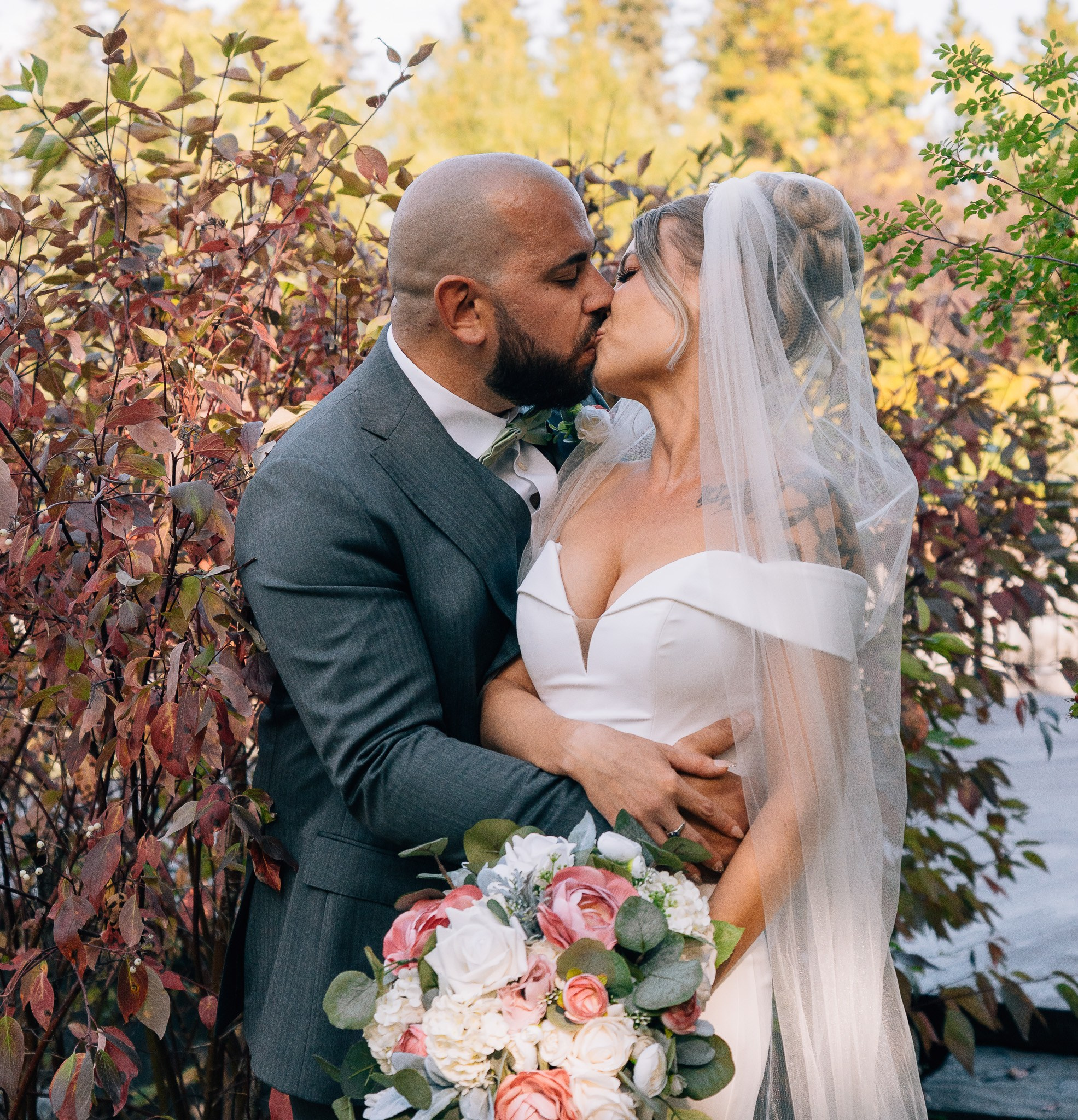 Wedding in a Bragg Creek, Alberta