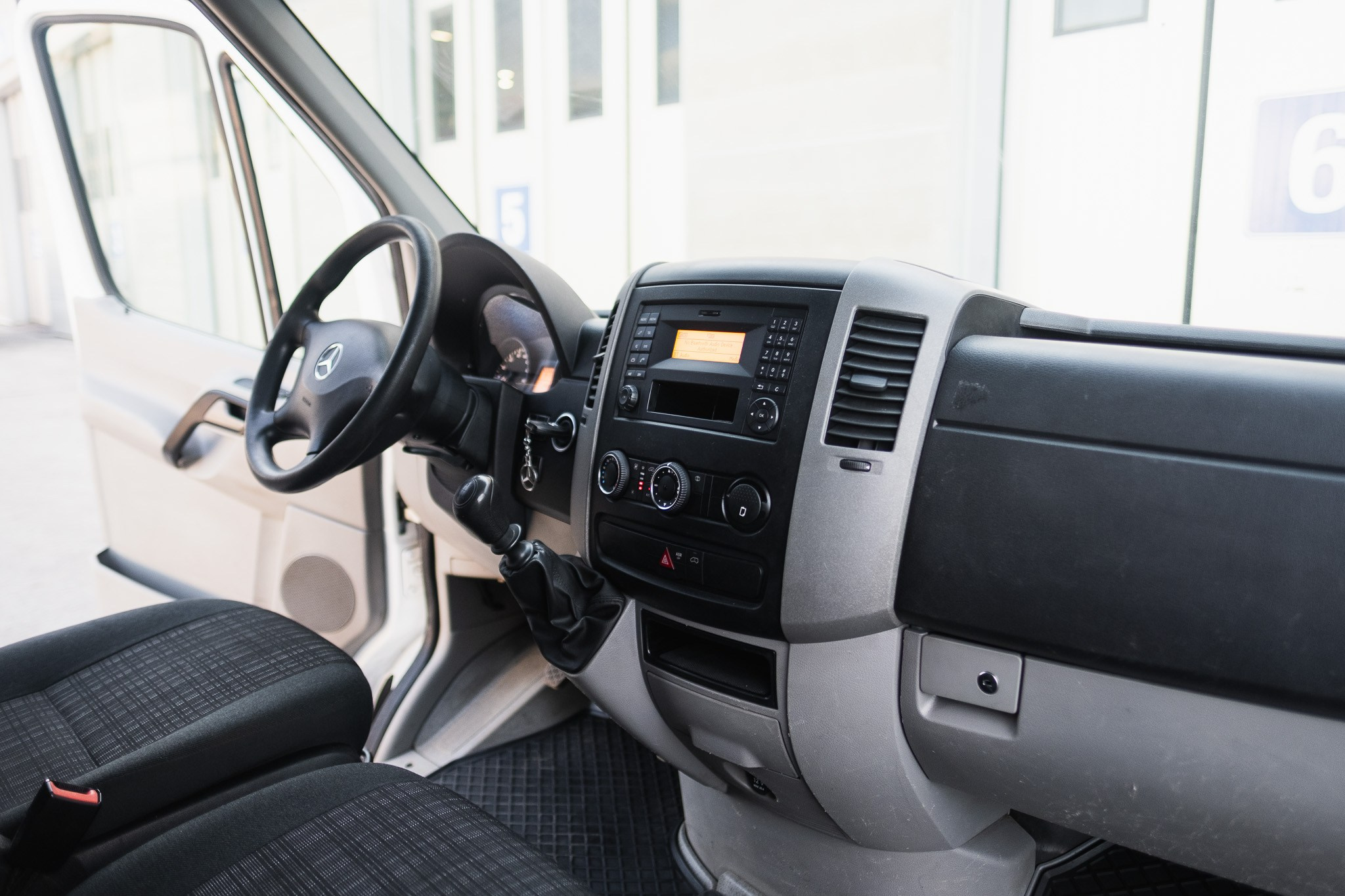 Mercedes-Benz Sprinter. LOHA VISUALS — AUTOMOTIVE PHOTOGRAPHY