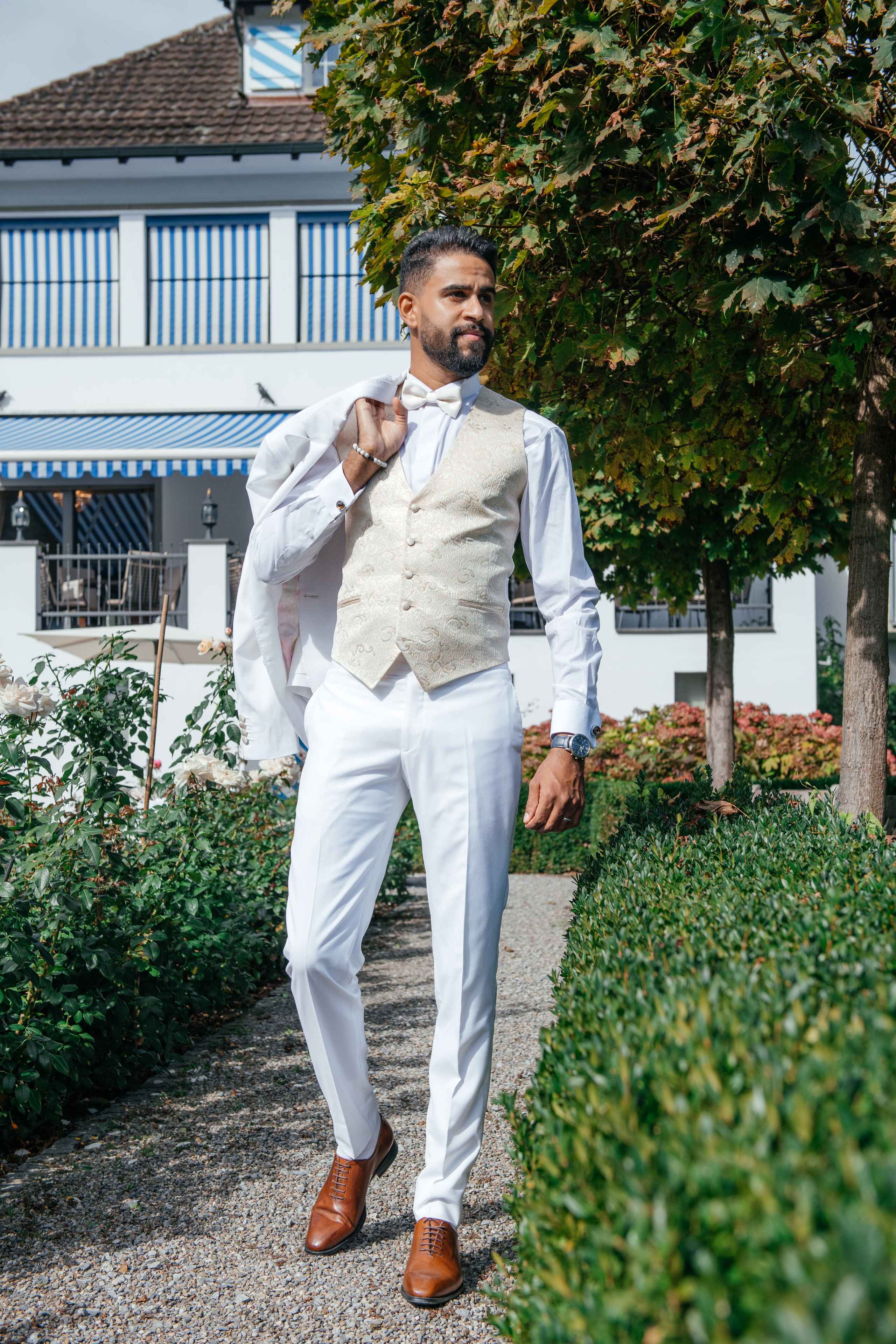 FLORENCE & JAMAL Dübendorf, Switzerland. I am Elena Altendorfer. Wedding photographer in Zurich and Switzerland