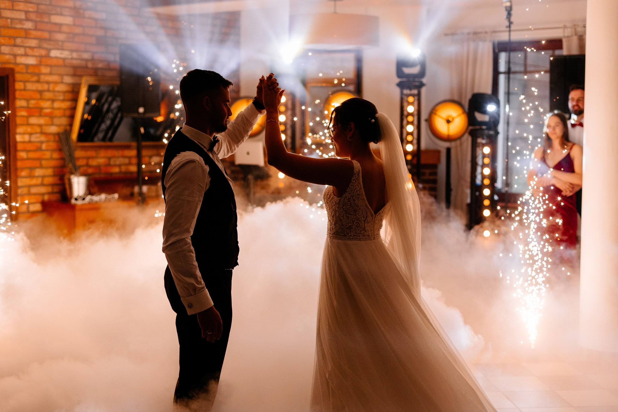 Klaudia ♡ Adrian. Fotograf Ślubny Warszawa - Sesje Biznesowe Rodzinne Eventy