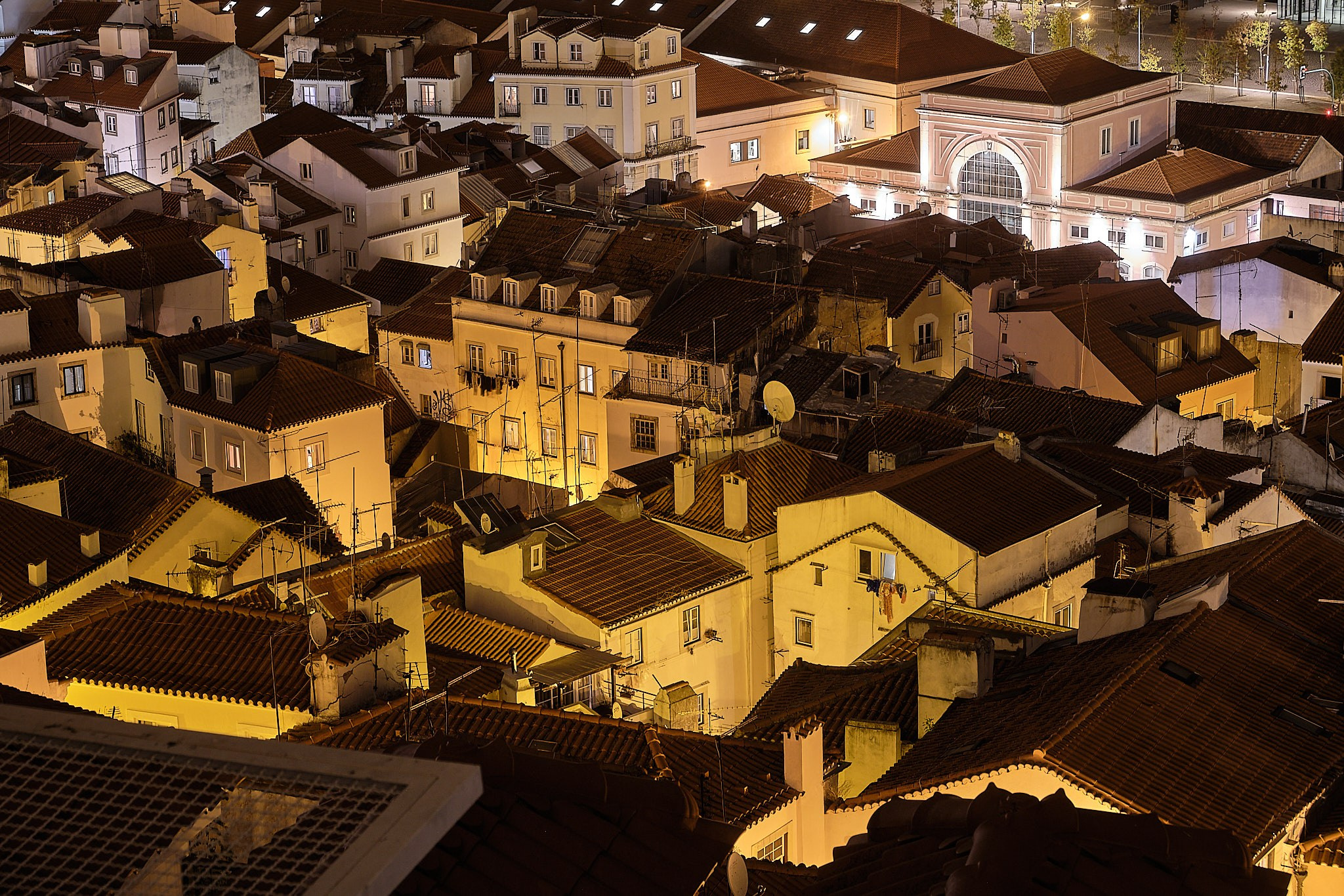 Lisabona (noaptea). Fotograf Nicola Cristian