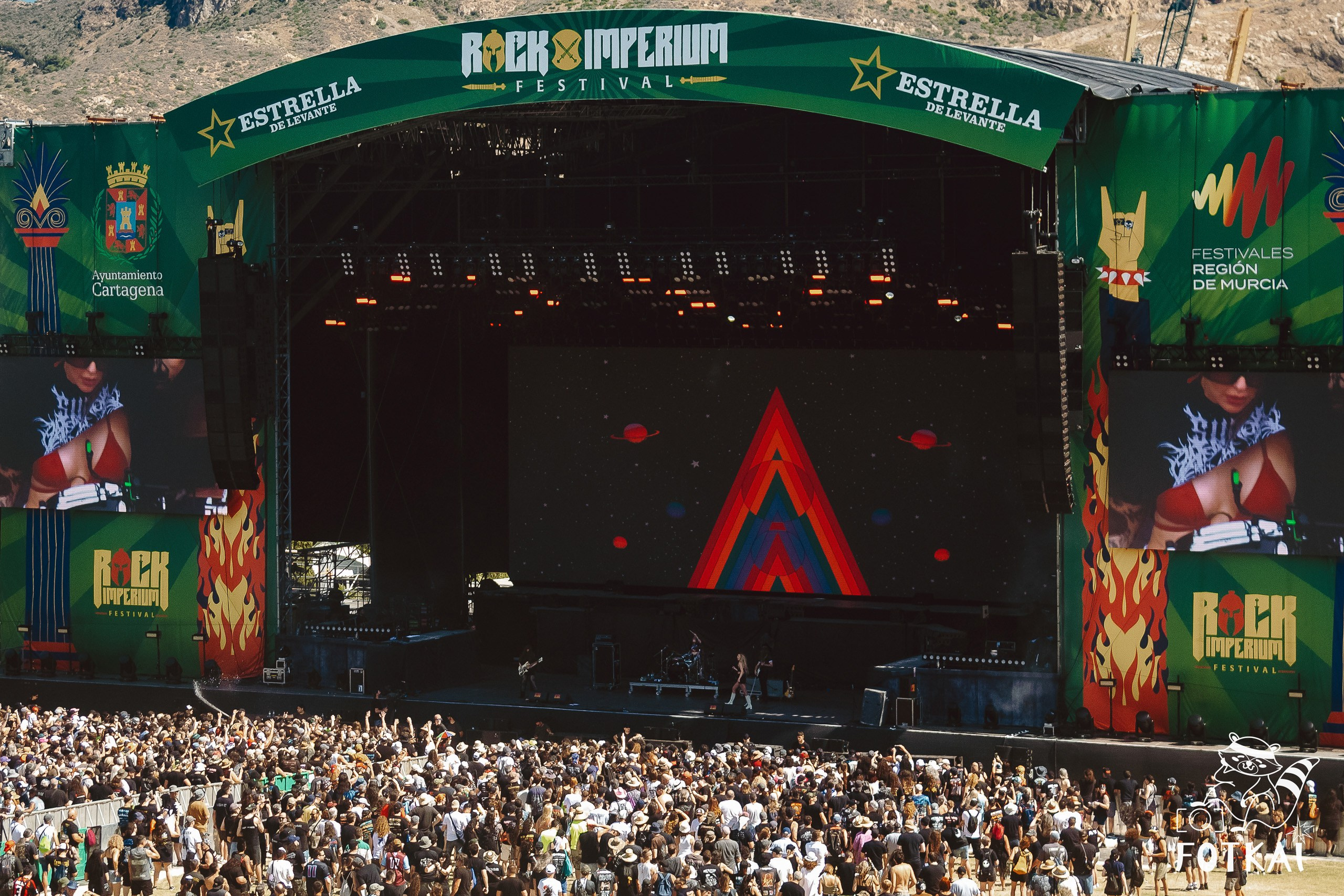 Rock Imperium Festival 2026 — большой фоторепортаж со второго дня в жаркой Картахене | FOTKAI