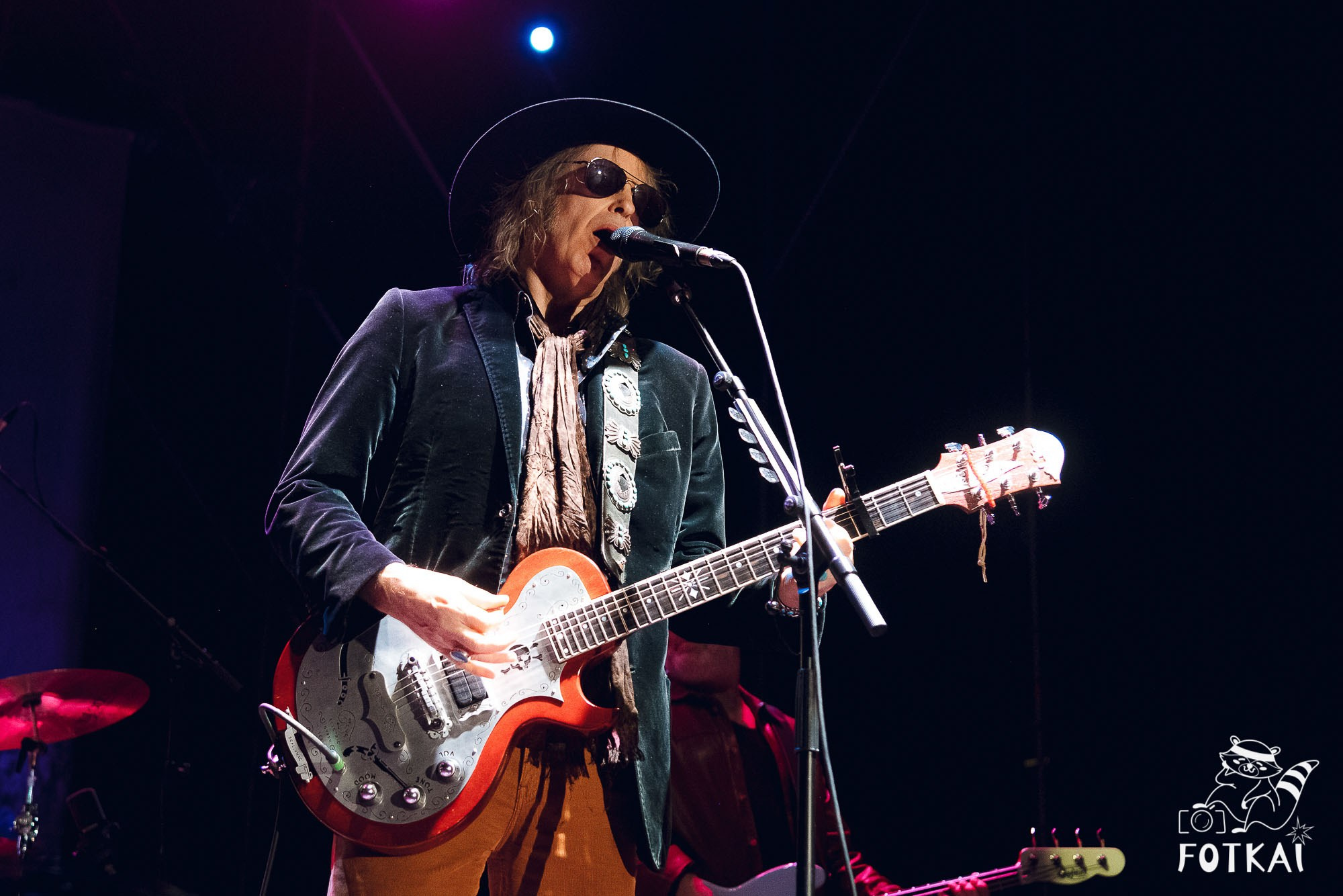 The Waterboys en Alicante 2025 — reportaje fotográfico del concierto en El Muelle Live | FOTKAI