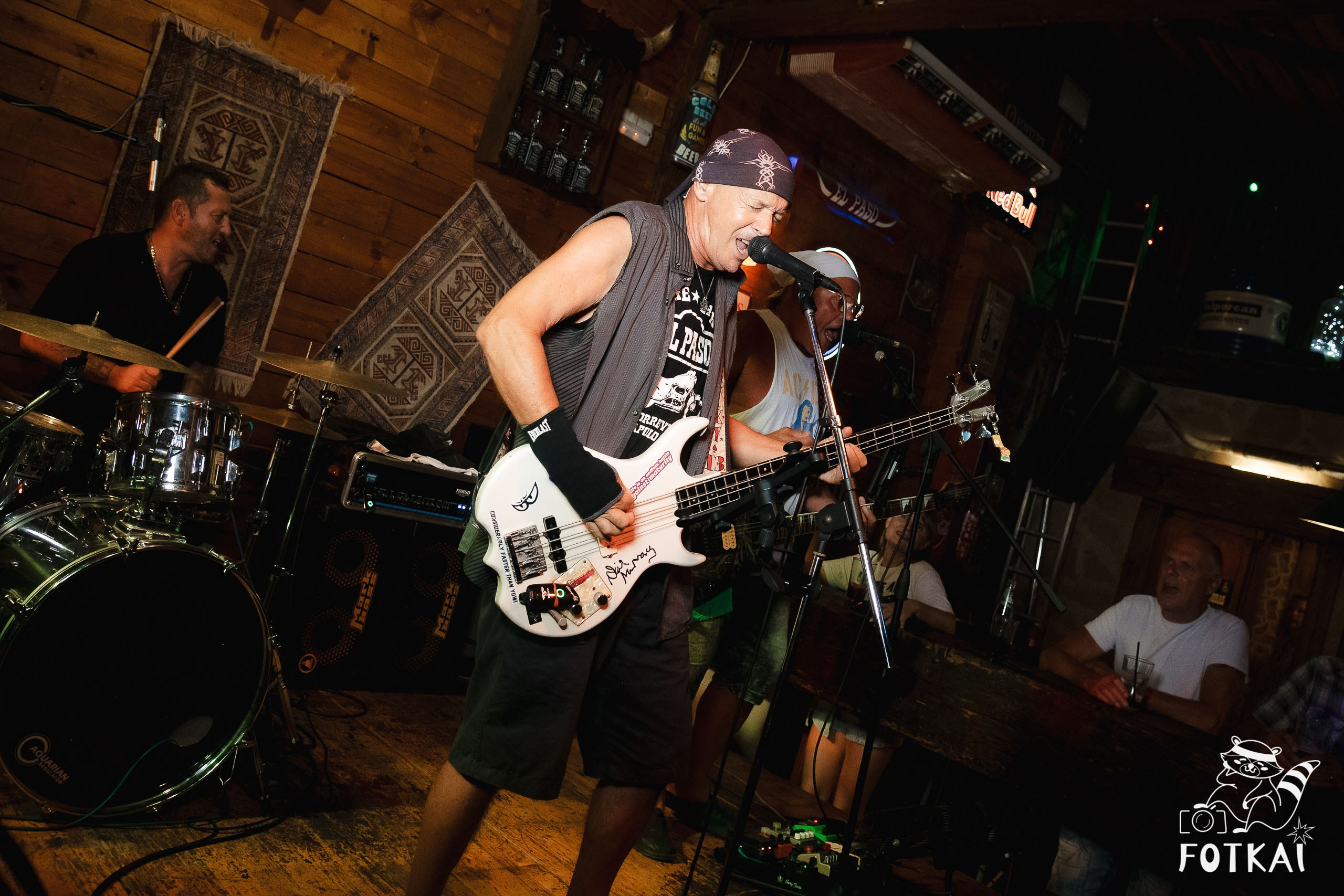 El Paso Rock Bar Torrevieja: Reportaje fotográfico 19.09.25 | FOTKAI