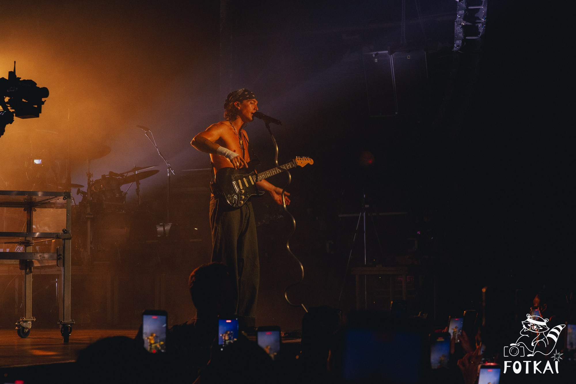 LANY — Concert Photos at Sala Razzmatazz, Barcelona, Spain 2026 | FOTKAI