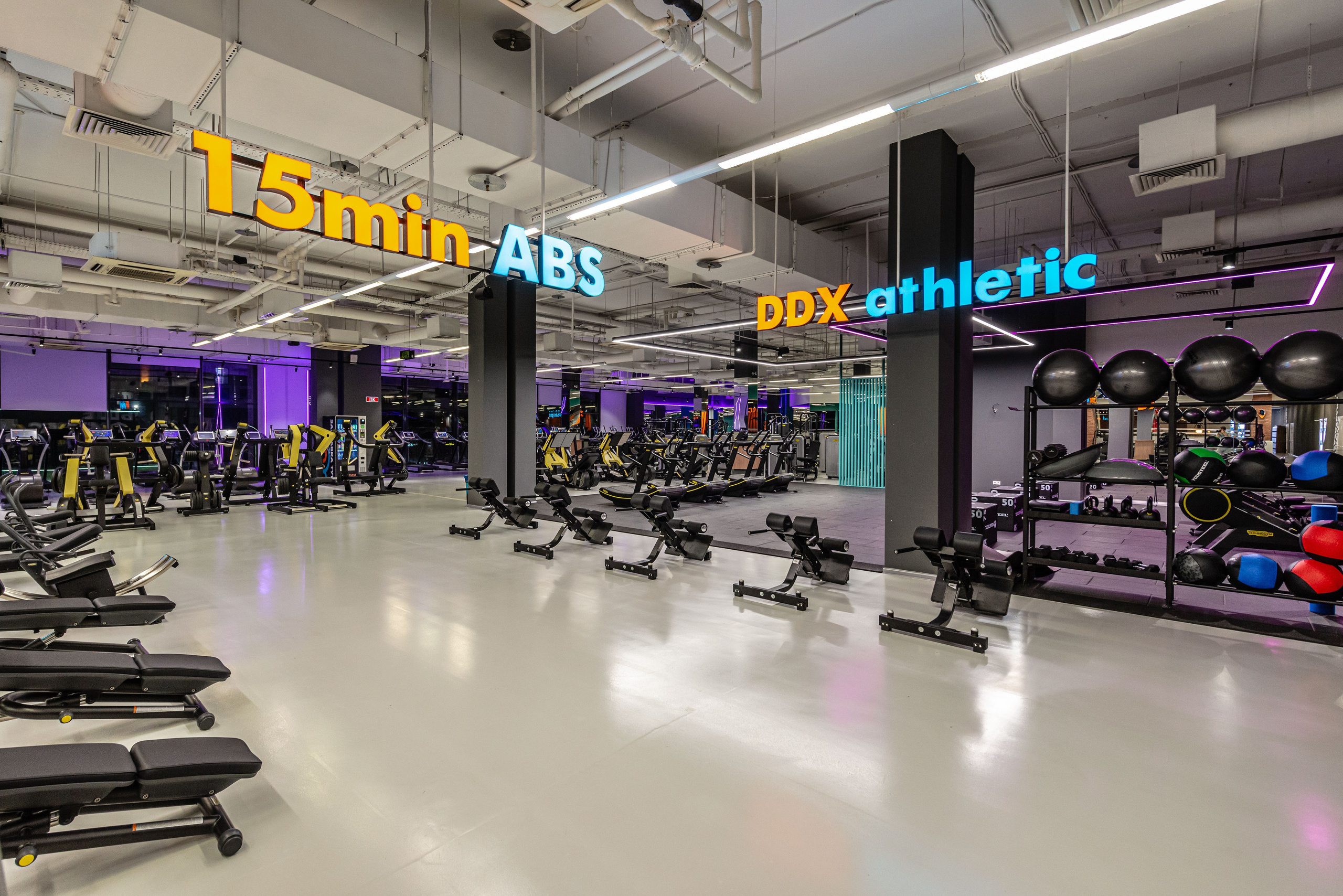 Фитнес-клуб DDX Fitness в Мытищи. ФОТОГРАФ МЕКСИКА КИНТАНА-РОО