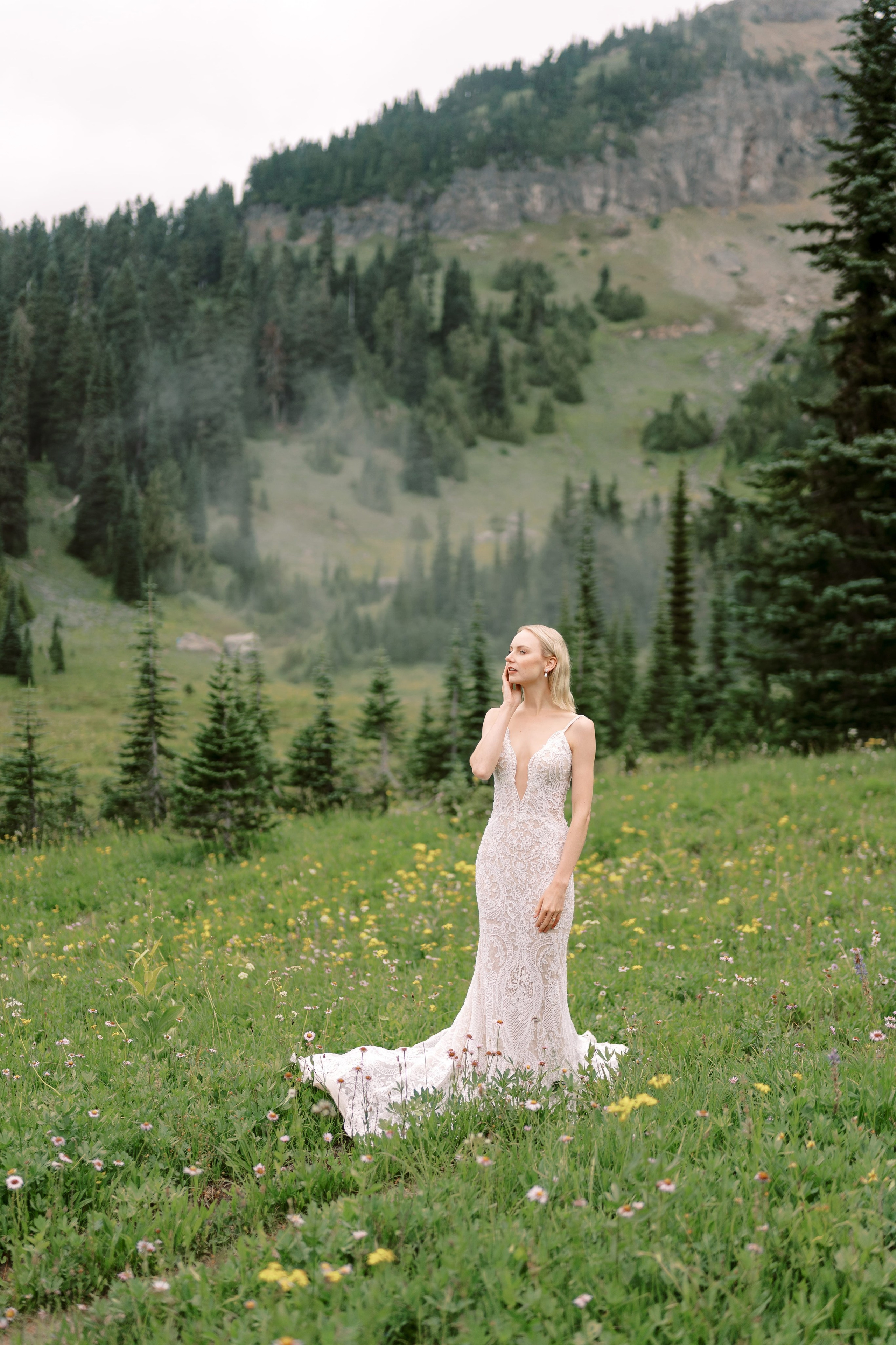 Rachel & Ryan Wedding photoshoot. August 2024. Little Tipsoo Lake, WA Day 2. EVAN ARISTOV WEDDING PHOTOGRAPHY — Seattle Wedding Photographer