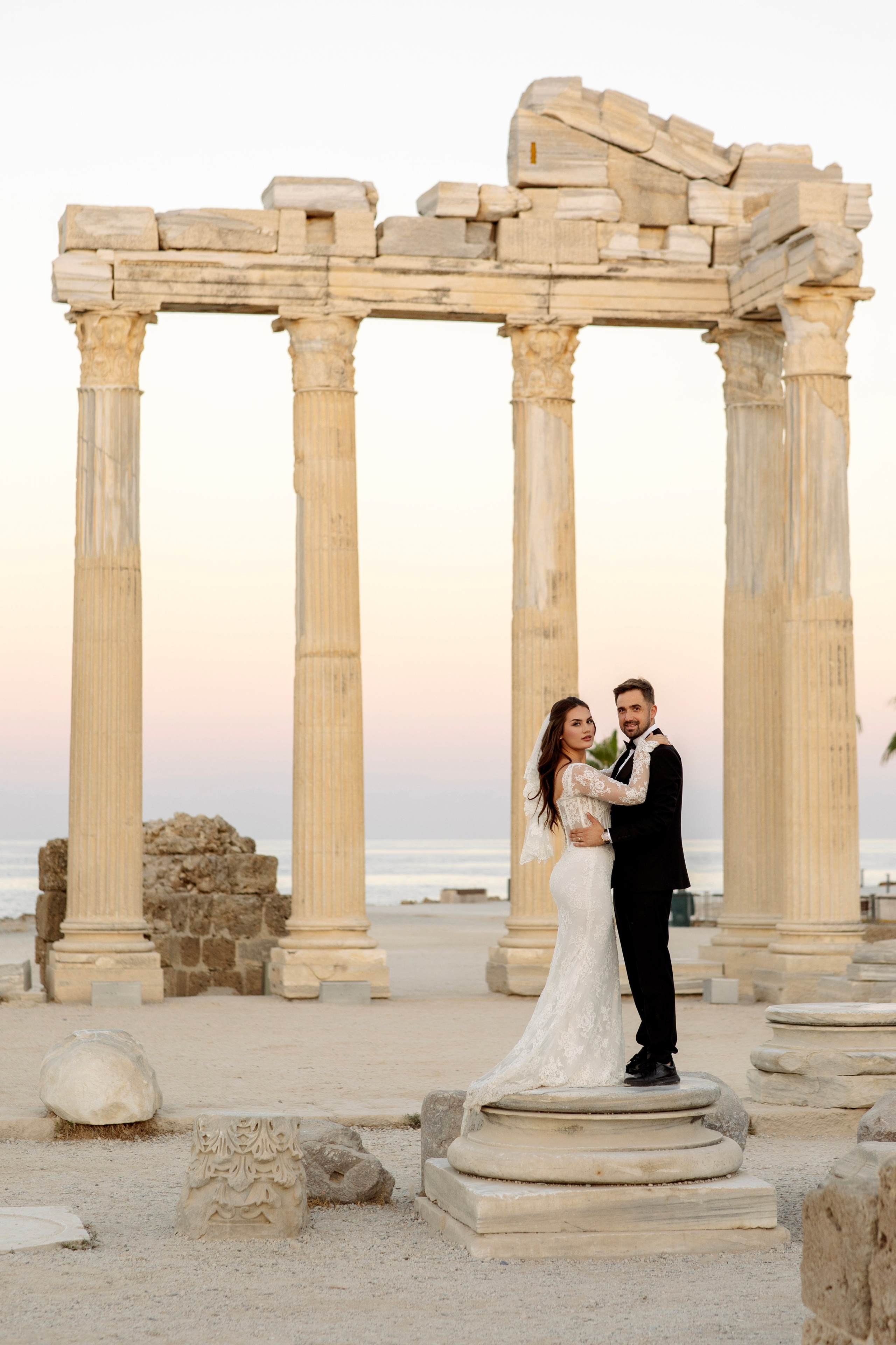 Sunrise.Dawn Romance in the Old City. Professional Photographer in Alanya, Side, Belek | Alsu Develi  Wedding, Family and portrait photo sessions
