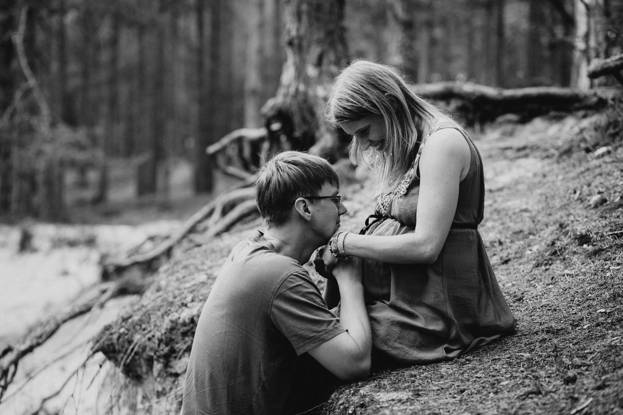 Gaidību fotosesija mājās vai dabā