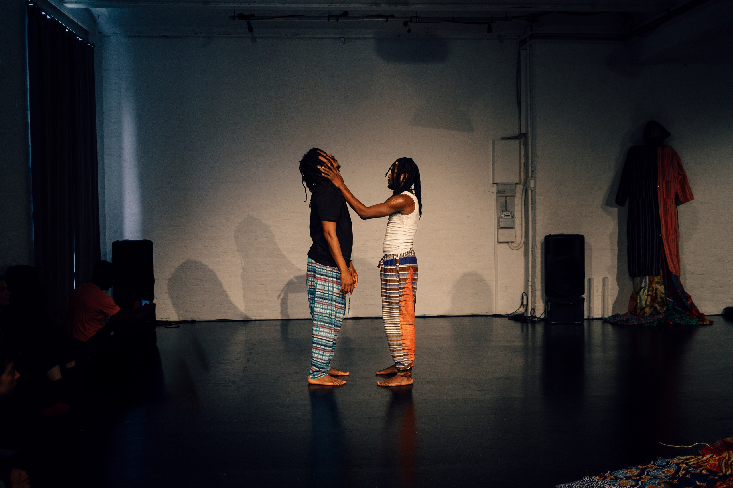 Tatwerk — Performance. Professional Photographer in Berlin — Portraits, Love Story, Events, F