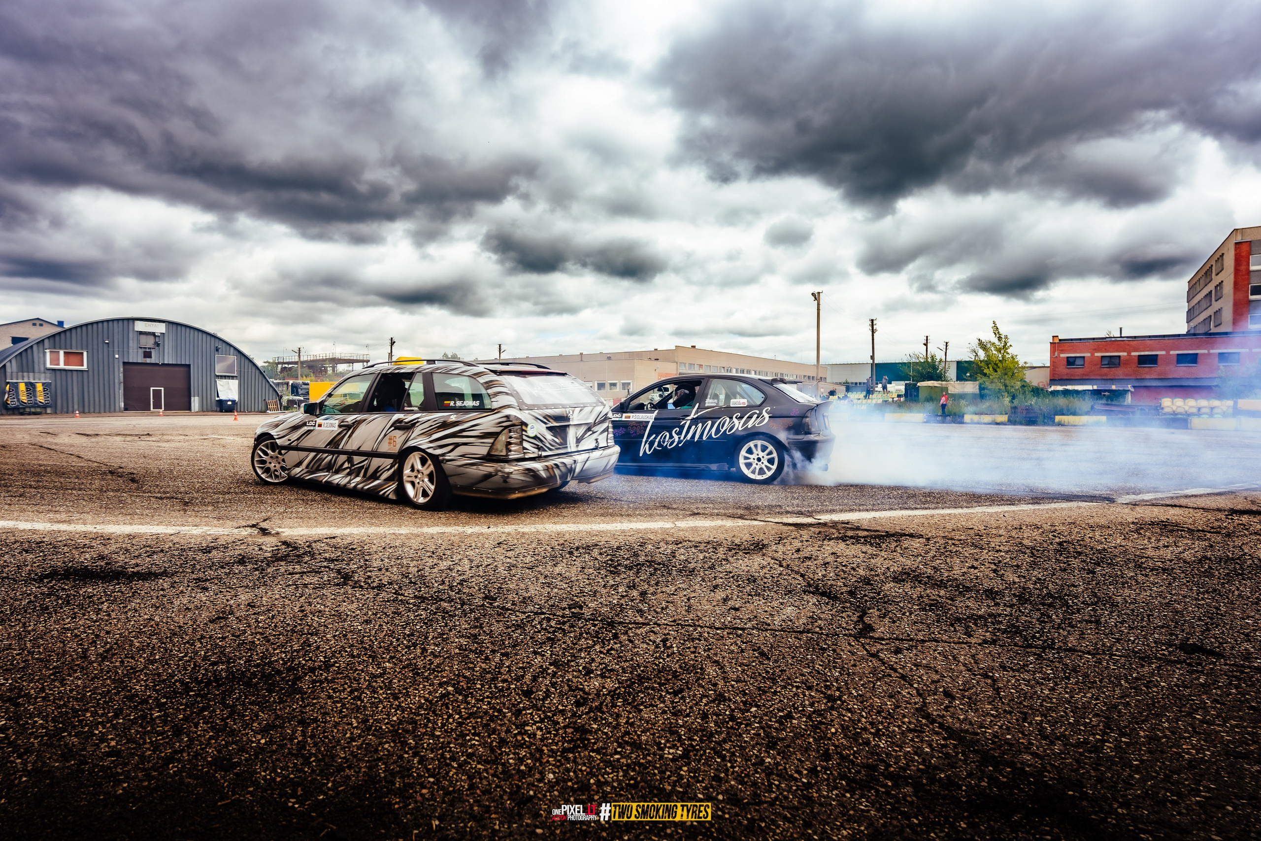 Side to Side #DRIFTDAY. OnePIXEL