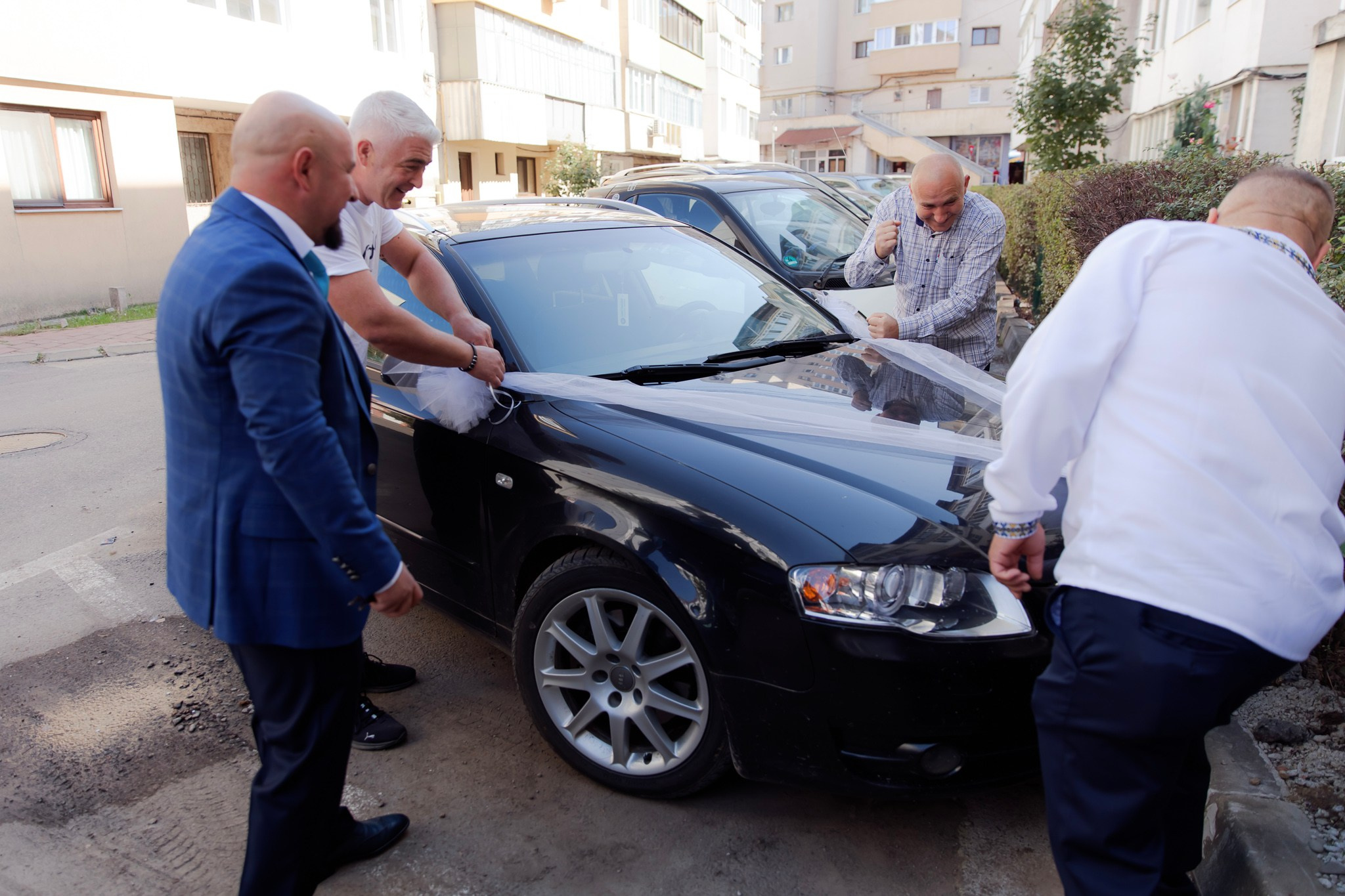 Mihai & Oana. Servicii foto-video profesionale, pentru momente de neuitat