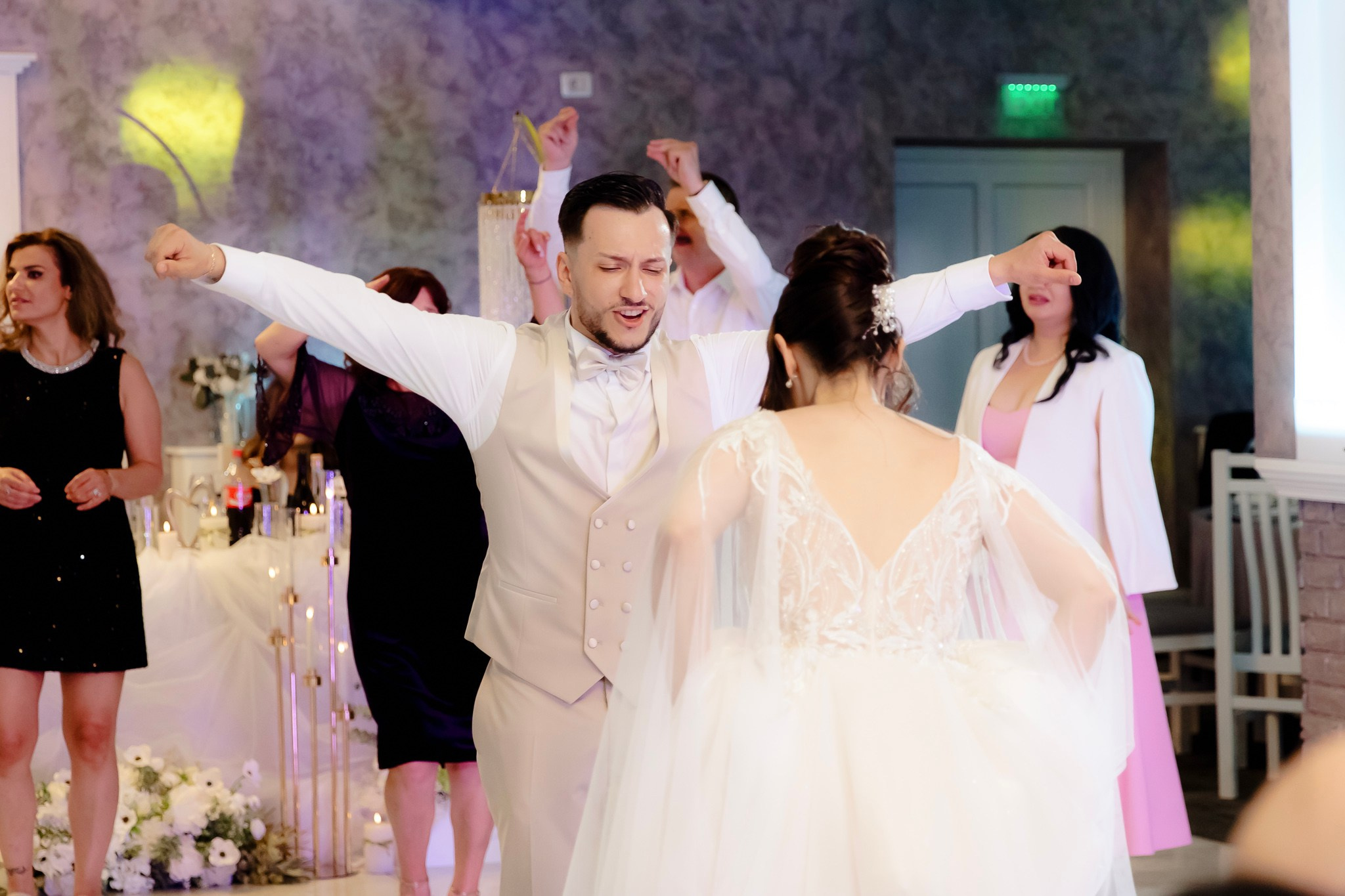 Ioana & Ionuț | Nuntă de poveste la Păstrăvăria Poiana din Mălini județul Suceava. Servicii foto-video profesionale, pentru momente de neuitat