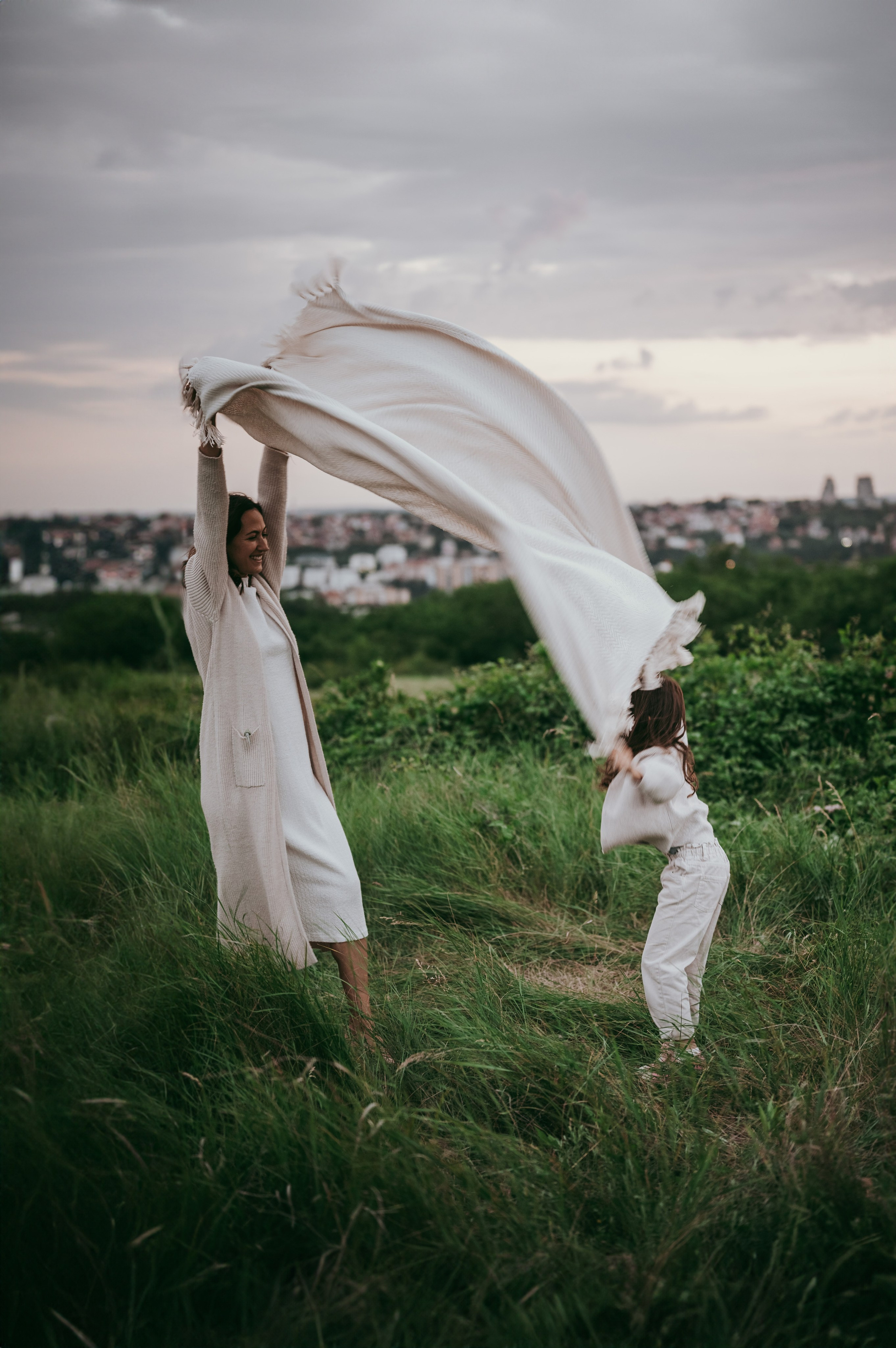Bojana i Srna / mammy and me photosession. Deciji i porodicni fotograf u Beogradu Oksana Skendzic