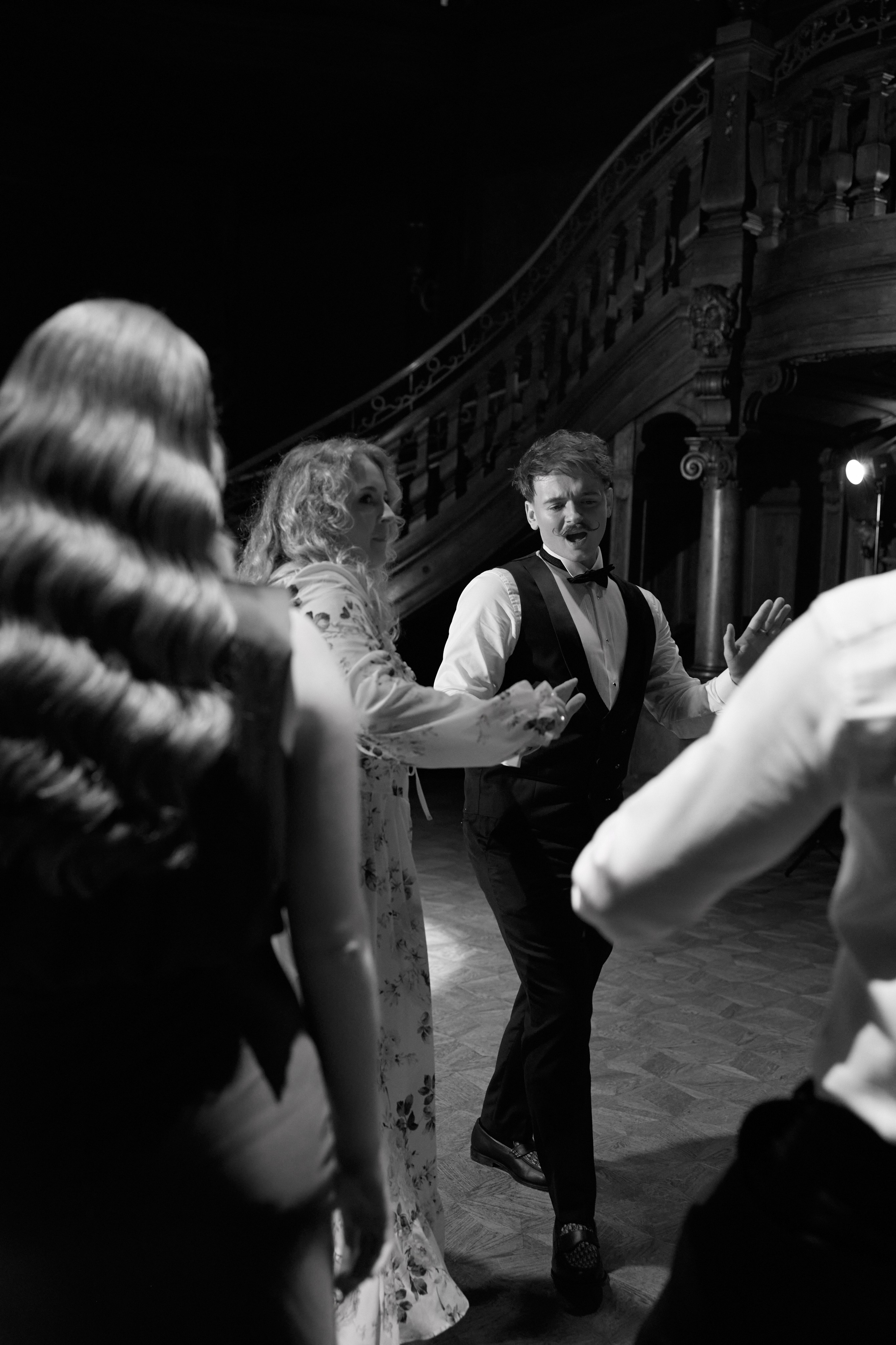 Wiktoria & Kacper. Pałac Goetz. Fotograf ślubny i rodzinny w Krakowie Yana Klymova