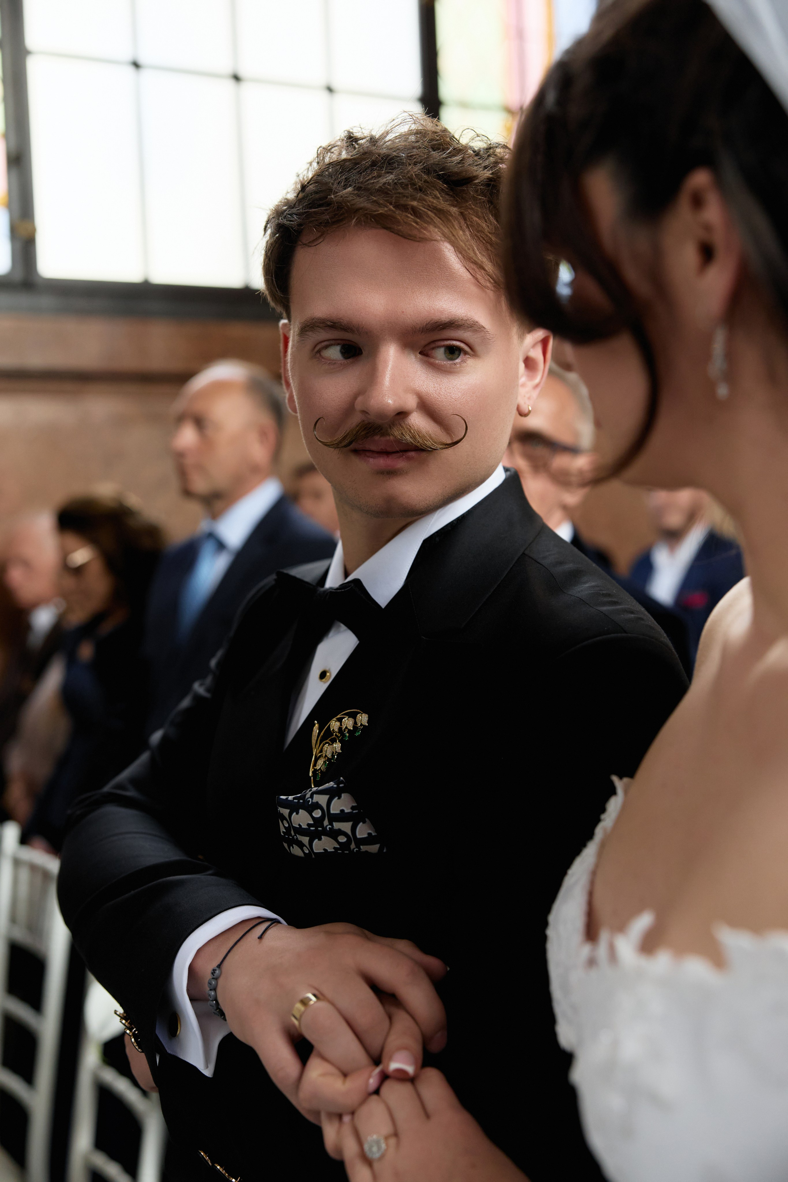 Wiktoria & Kacper. Pałac Goetz. Fotograf ślubny i rodzinny w Krakowie Yana Klymova