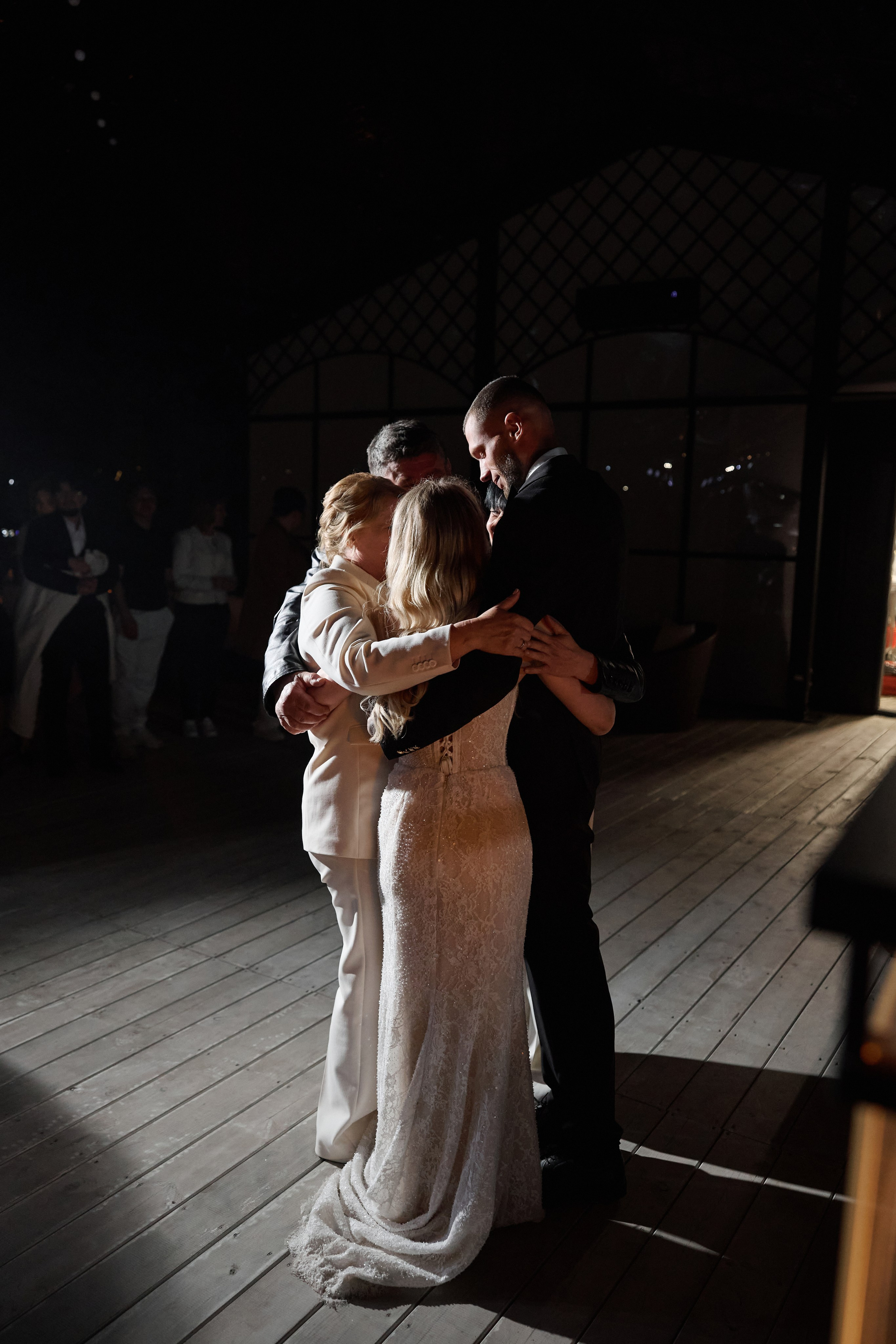 Natalia & Roman. Dworek przy lesie. Fotograf ślubny i rodzinny w Krakowie Yana Klymova