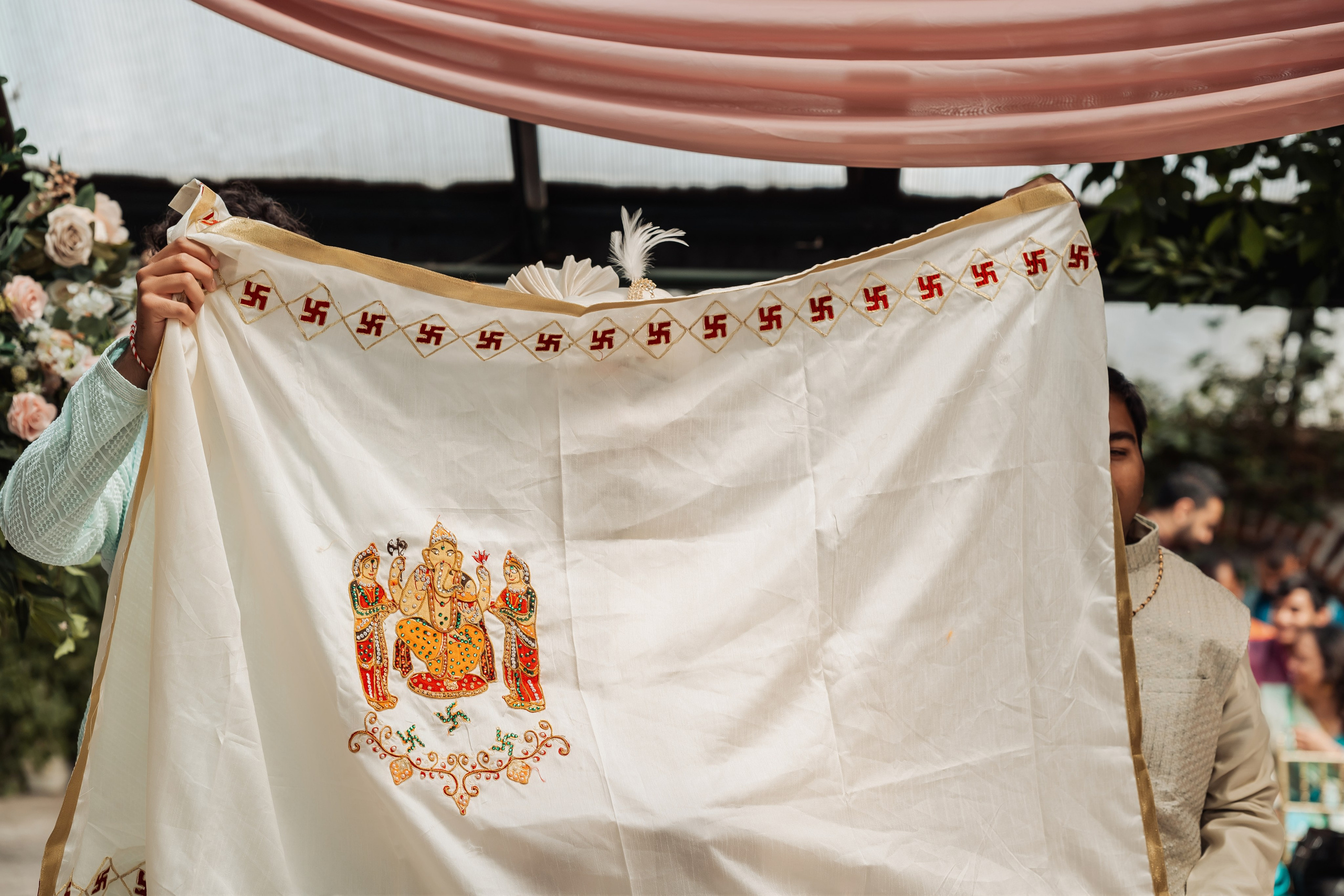 Darshil & Shailja. Wedding Photographer & Cinematographer studios