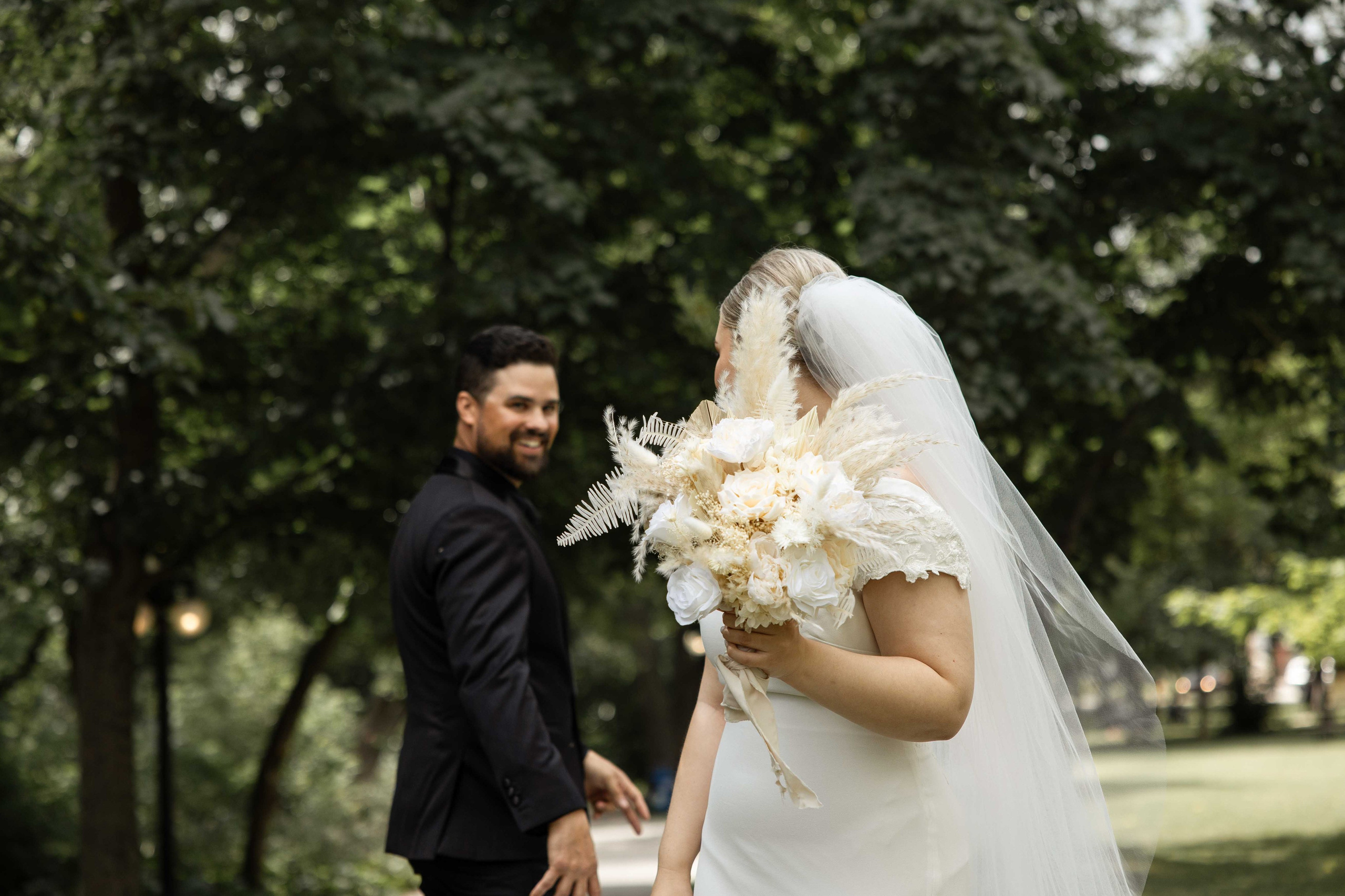 Khrystyna & Zachary (Winnipeg Art Gallery). Wedding Photographer in Winnipeg — Cinematic & Timeless by Vitiuk Photography