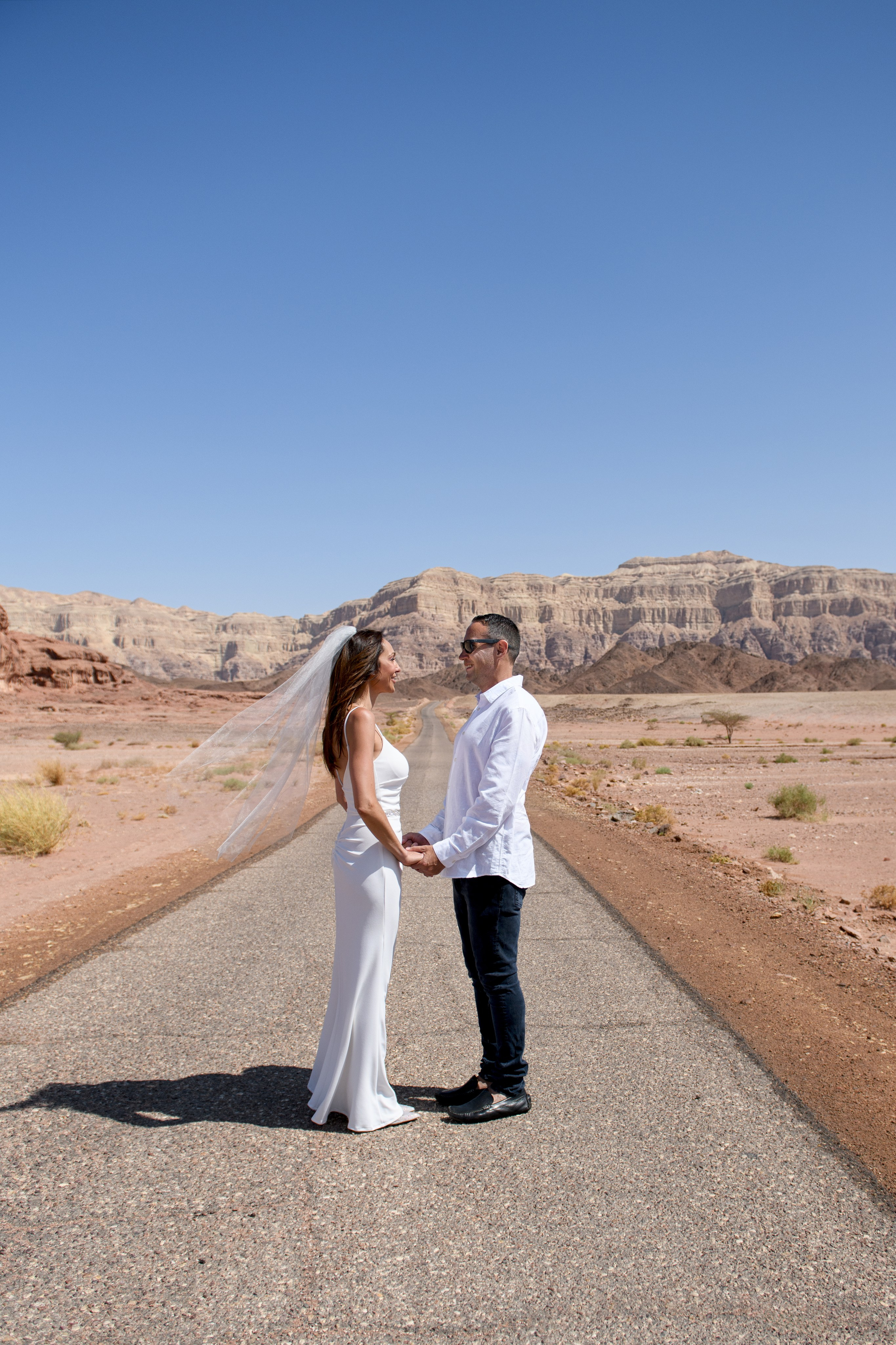 Wedding in the Timna park for Guy & Jodie. Family children pregnancy love stories photographer in Eilat Israel Olga Amchislavsky