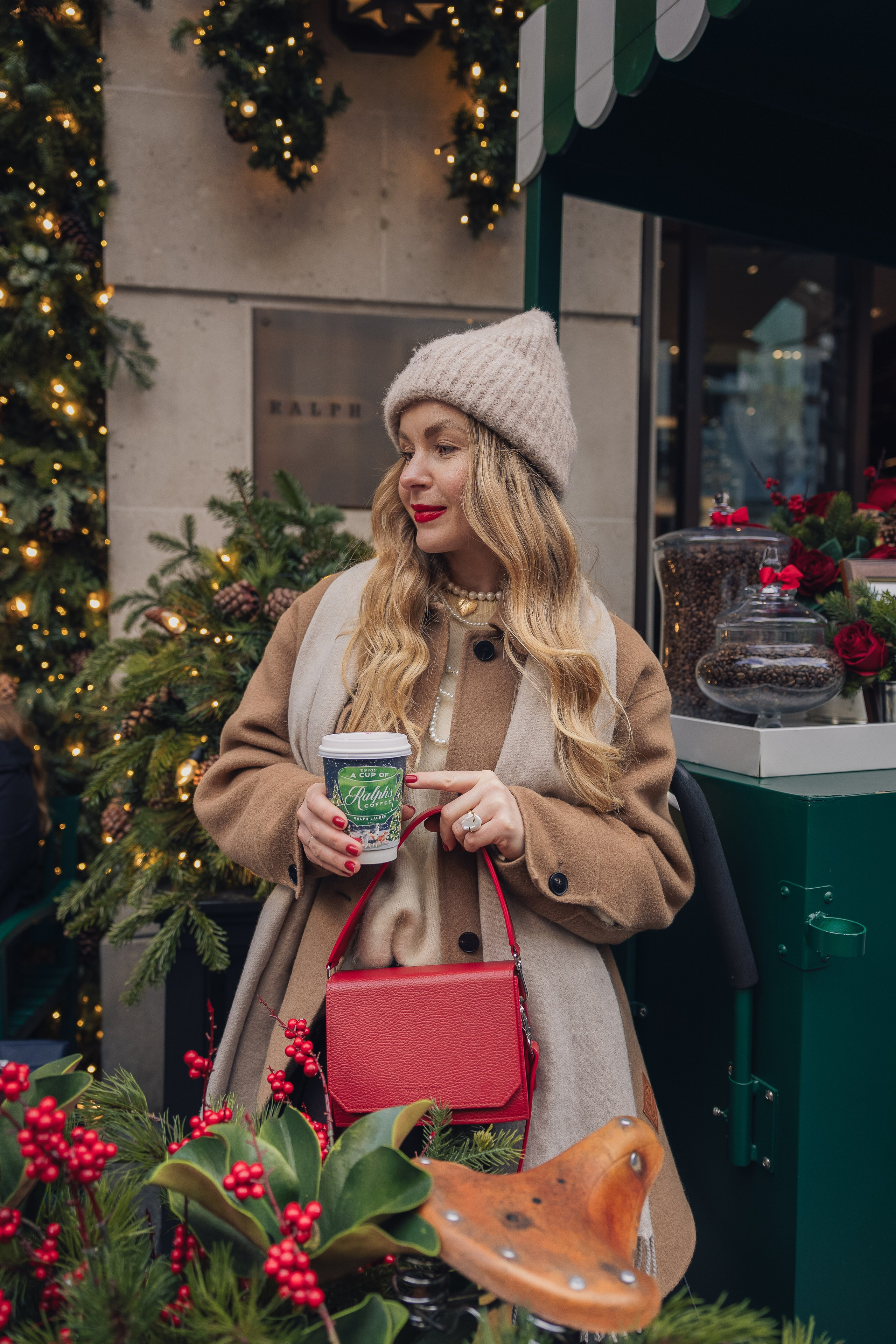 London at Christmas. PHOTOGRAPHER IN LONDON