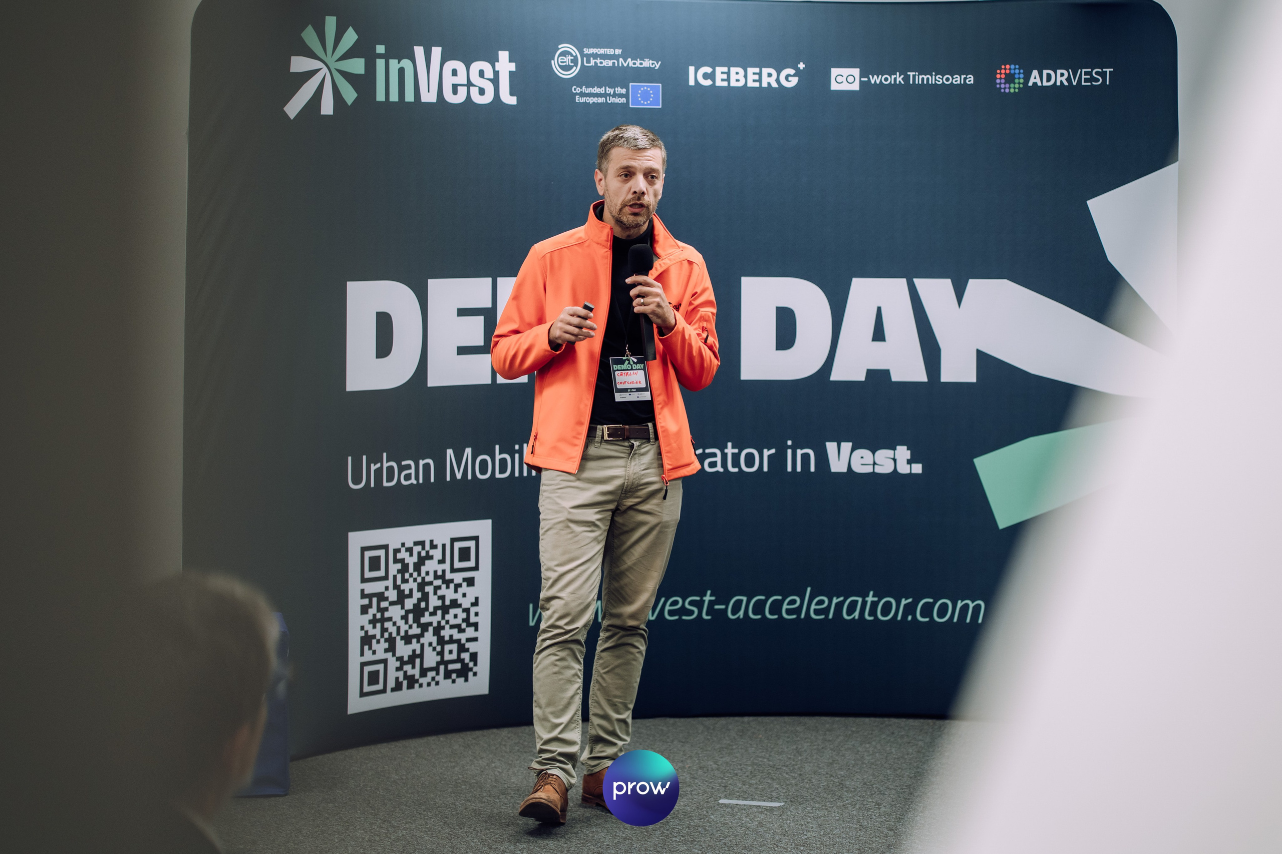 InVest DemoDay @ Cowork. Cozac Cristian Photographer
