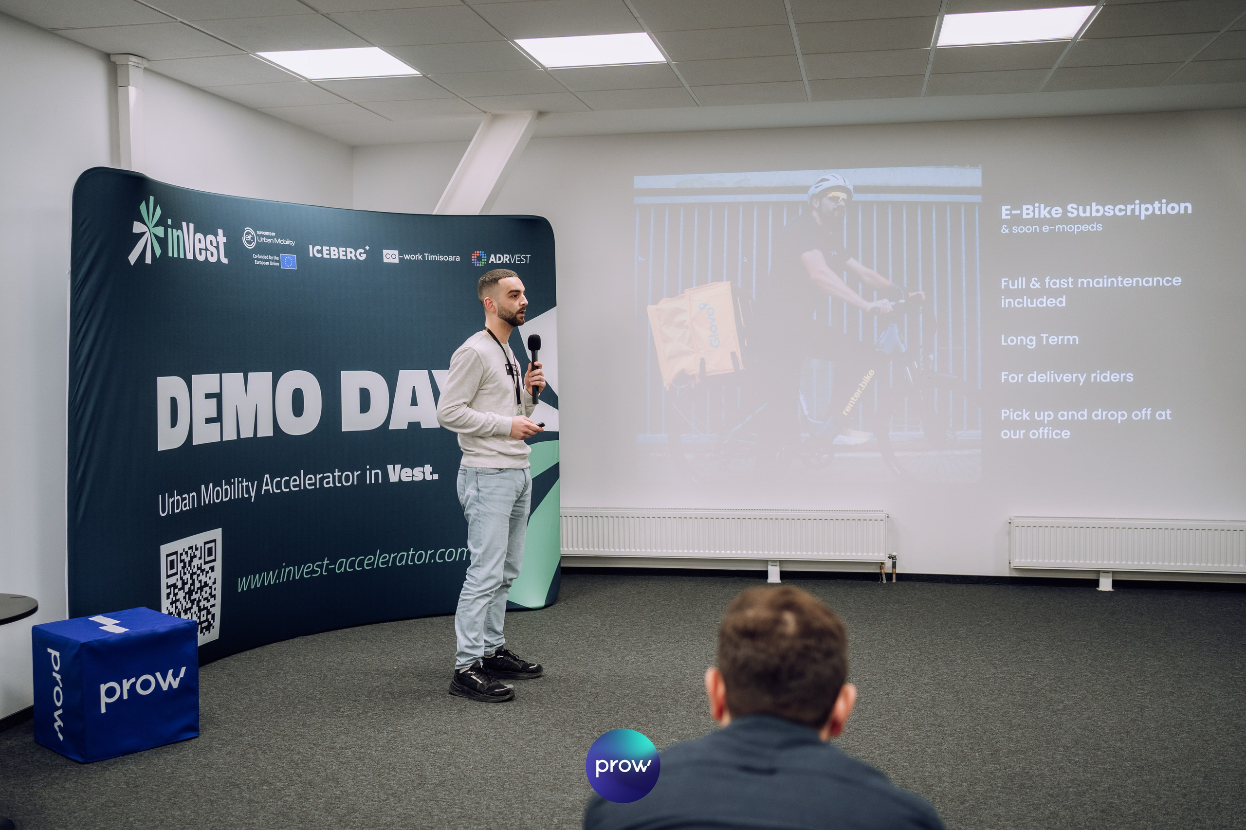 InVest DemoDay @ Cowork. Cozac Cristian Photographer