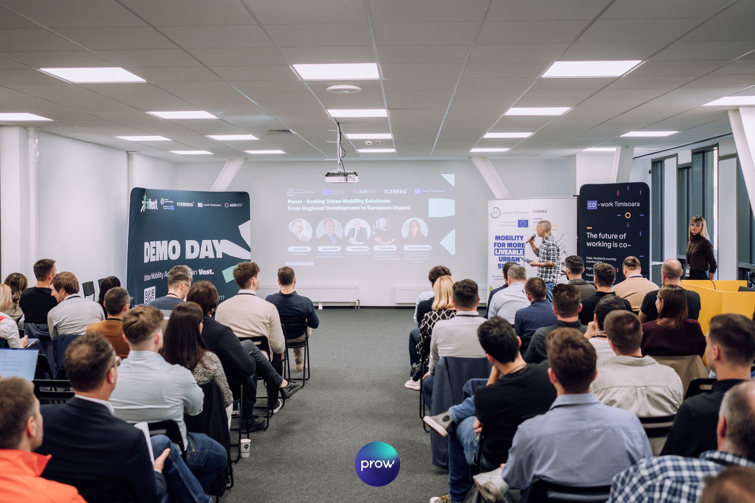 InVest DemoDay @ Cowork. Cozac Cristian Photographer