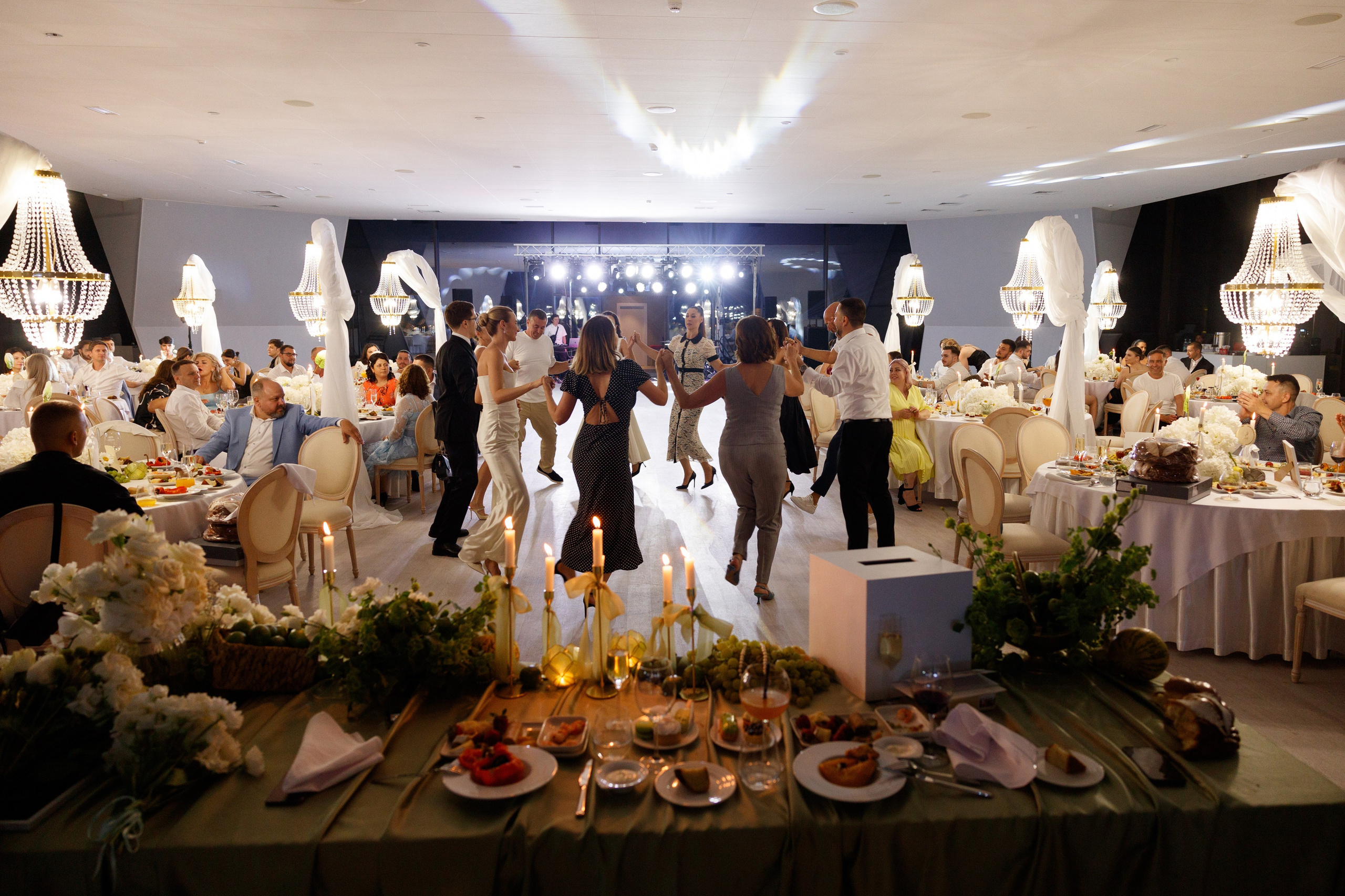 Liveriu & Tatiana | Fotografie de nuntă. Scarlat Photography