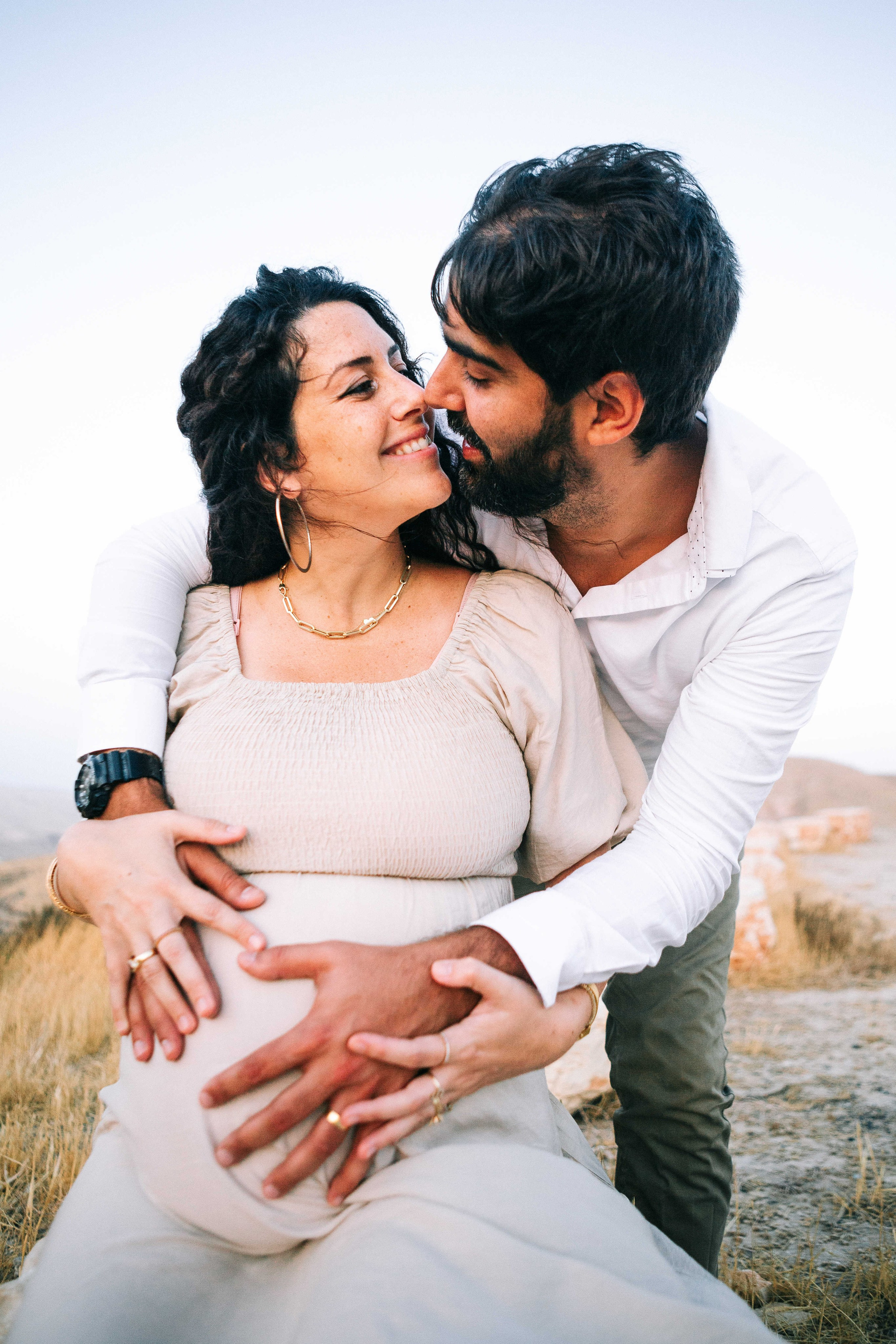 PREGNANT PHOTOSESSION IN THE DESERT. PHOTOGRAPHER IN ISRAEL