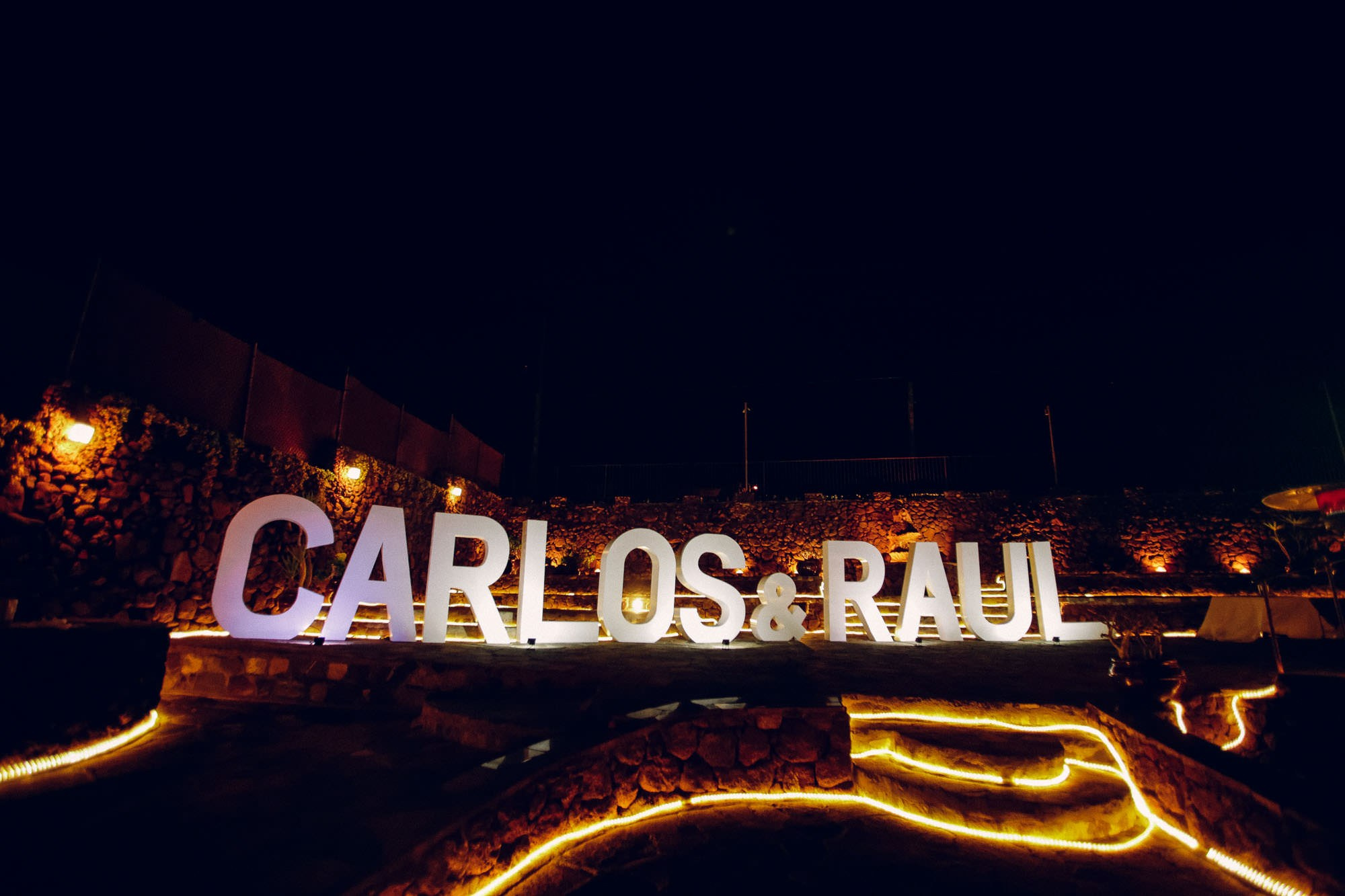 Two Grooms Valle de Guadalupe. Estudio de fotografia en Tijuana
