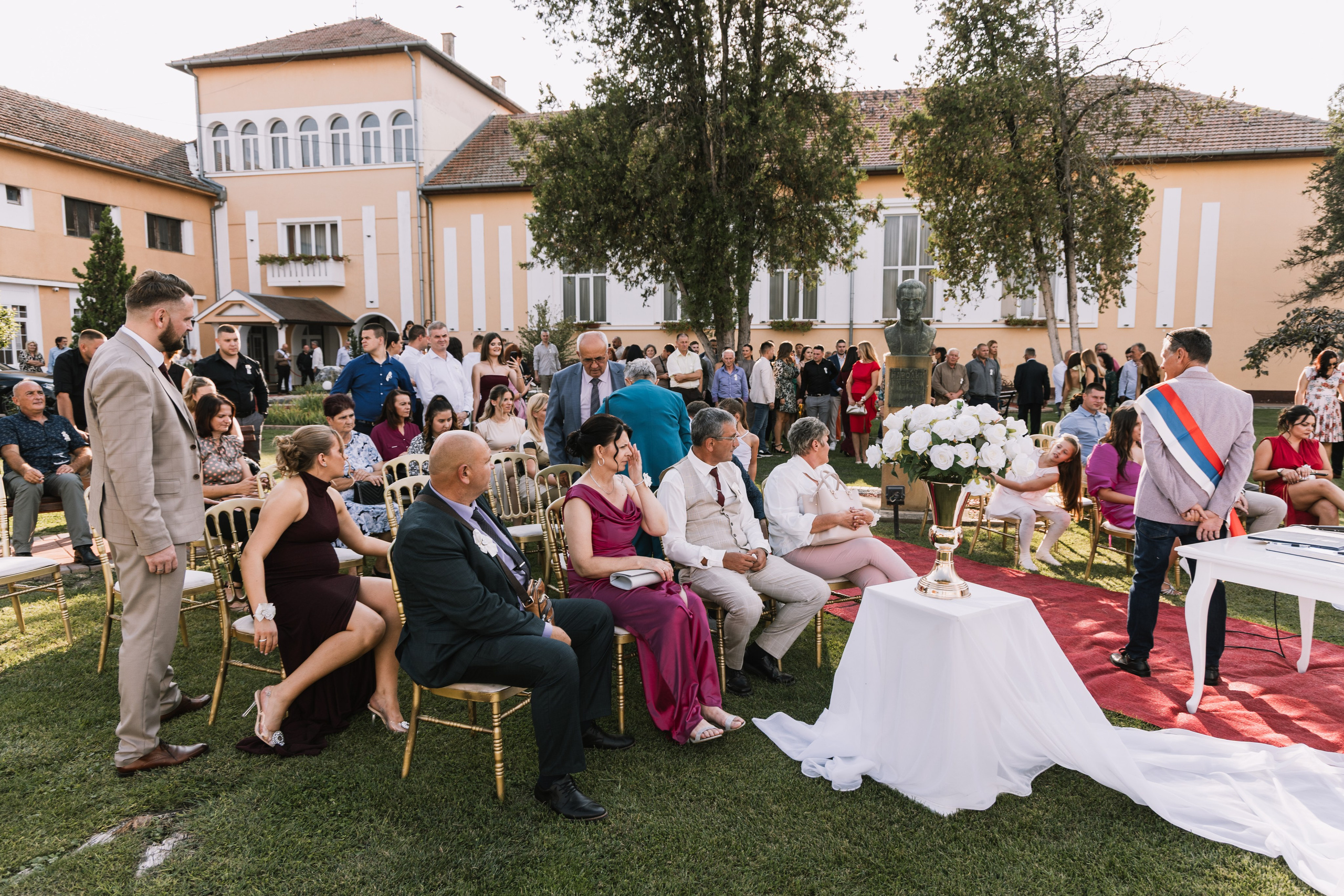 Anja i Milan. Fotografisanje venčanja i svadbi - Vijatov Studio