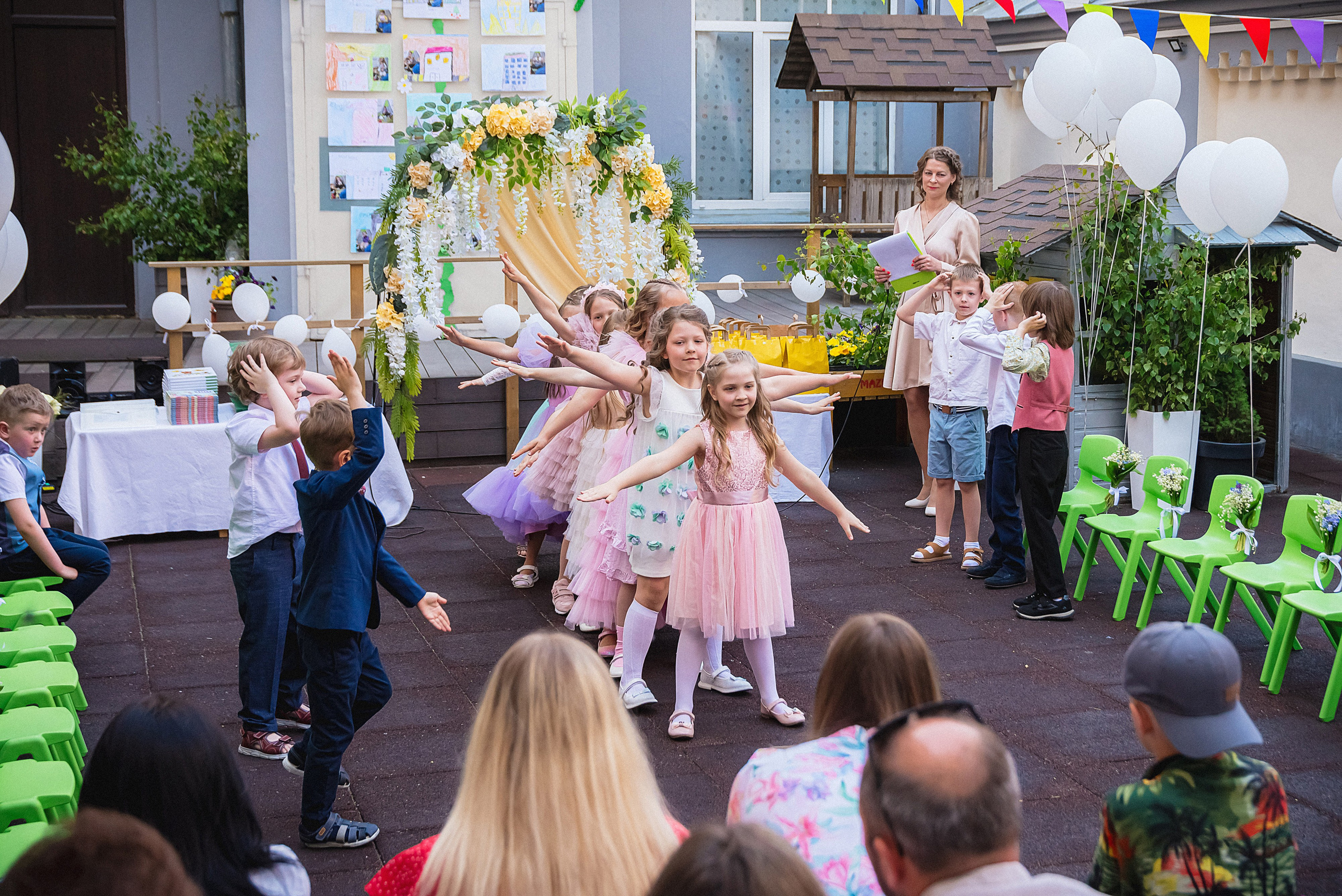 Zīles Skolas Izlaidums. Fotogrāfs Rīgā. Gīmenes, individuālās un dažādu produktu fotosesijas