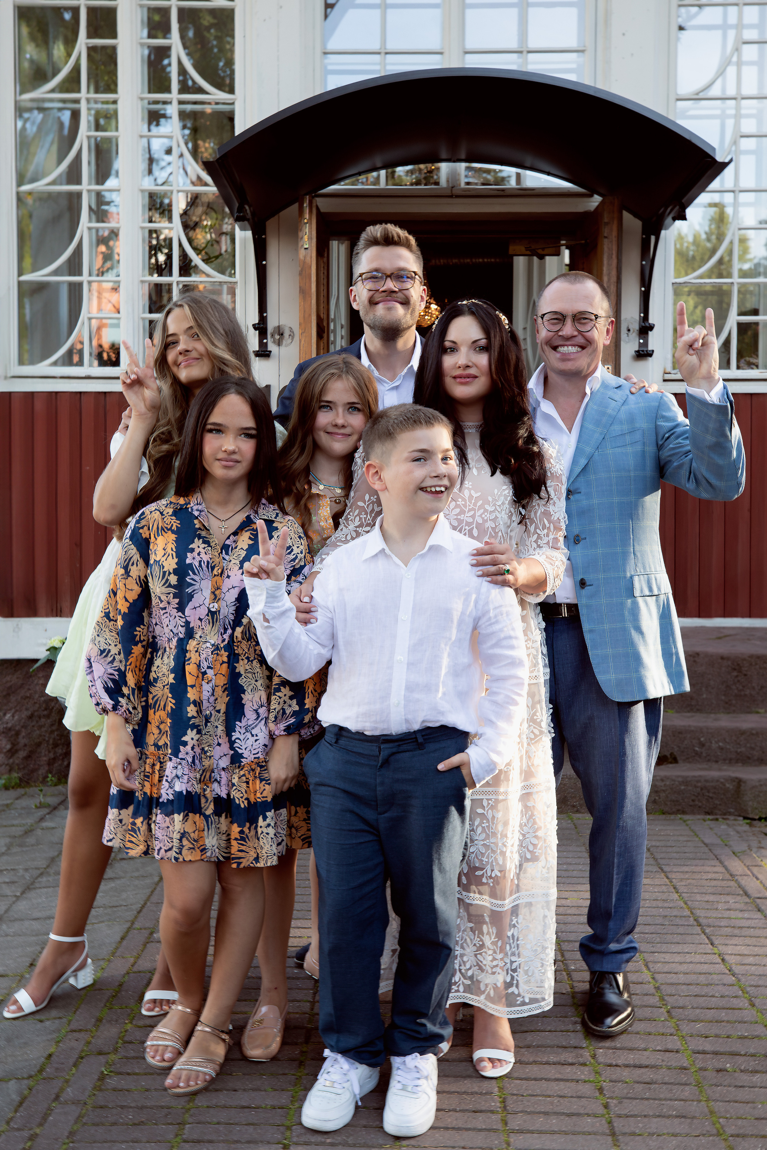 Juhlapäivä. Ekaterina Mansur, muotokuvafotografi Suomessa (Helsingissä ja Uudellam