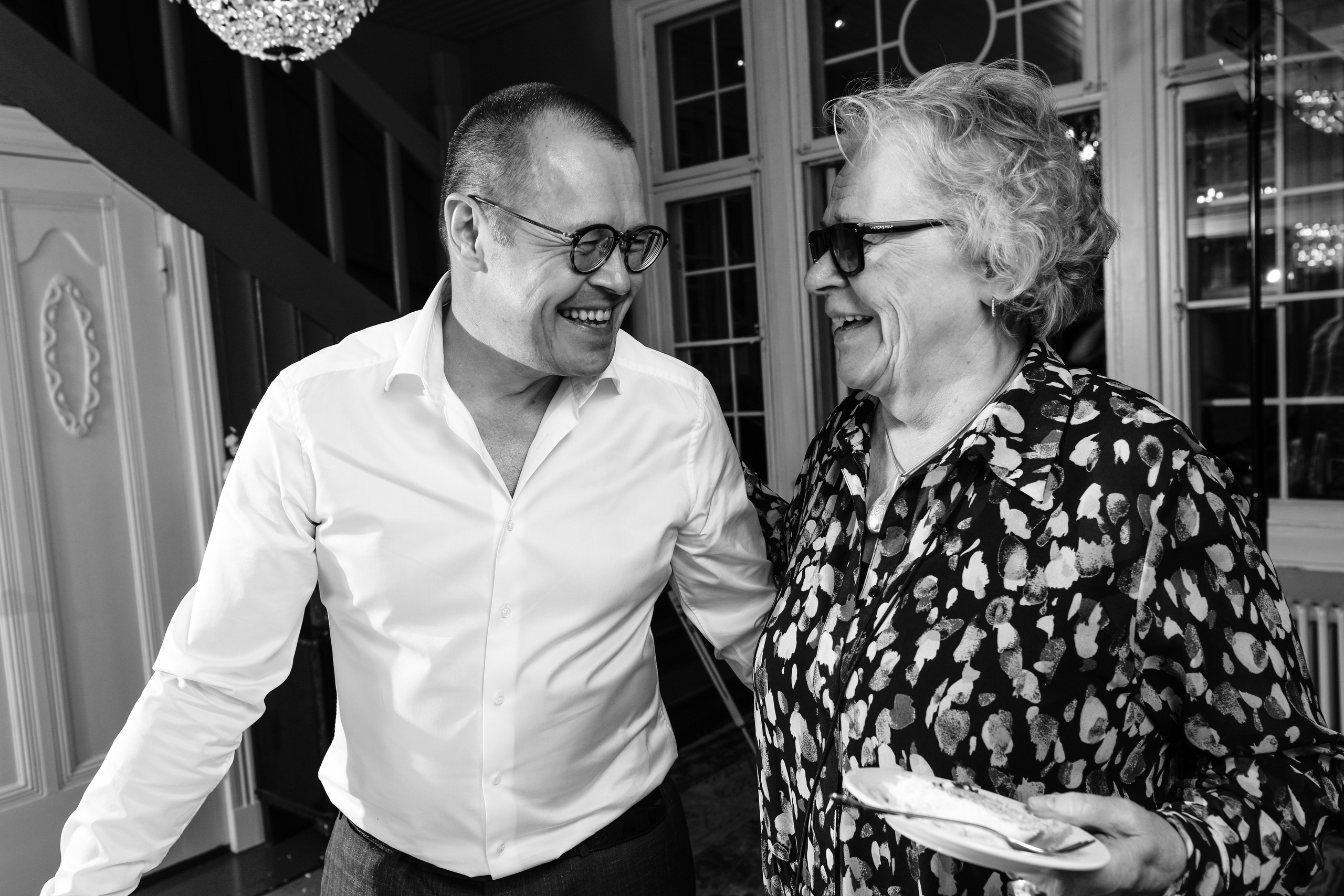 Juhlapäivä. Ekaterina Mansur, muotokuvafotografi Suomessa (Helsingissä ja Uudellam