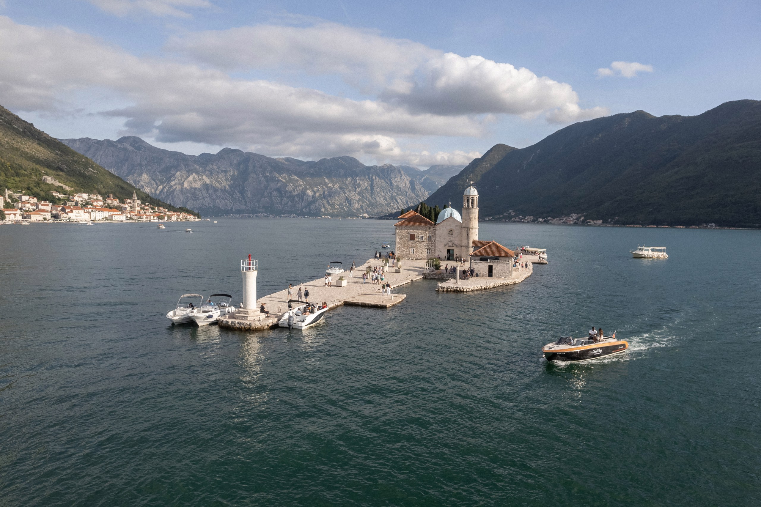 Boat tour from One&Only for the photoshoot