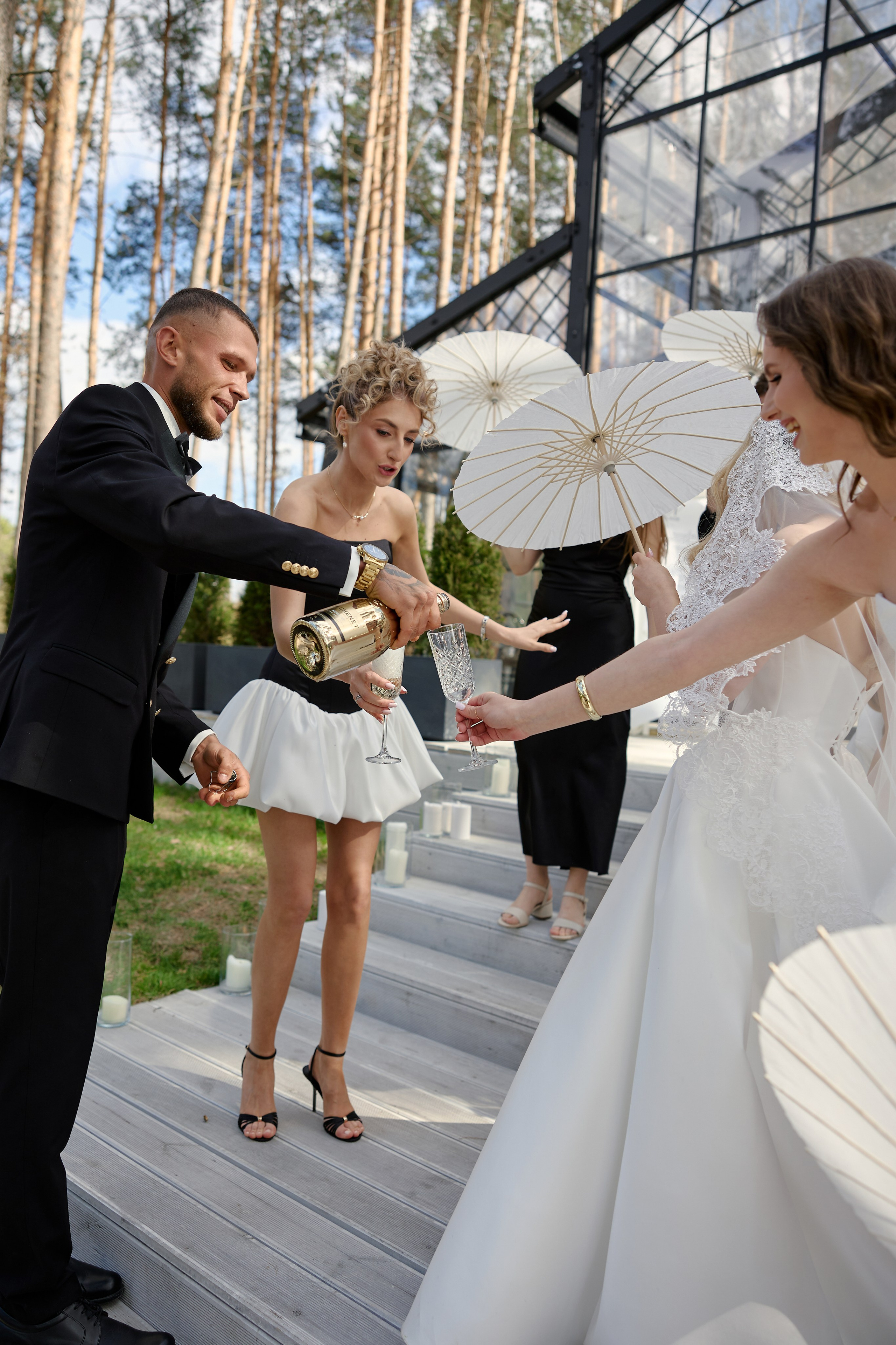 Natalia & Roman. Dworek przy lesie. Fotograf ślubny i rodzinny w Krakowie Yana Klymova