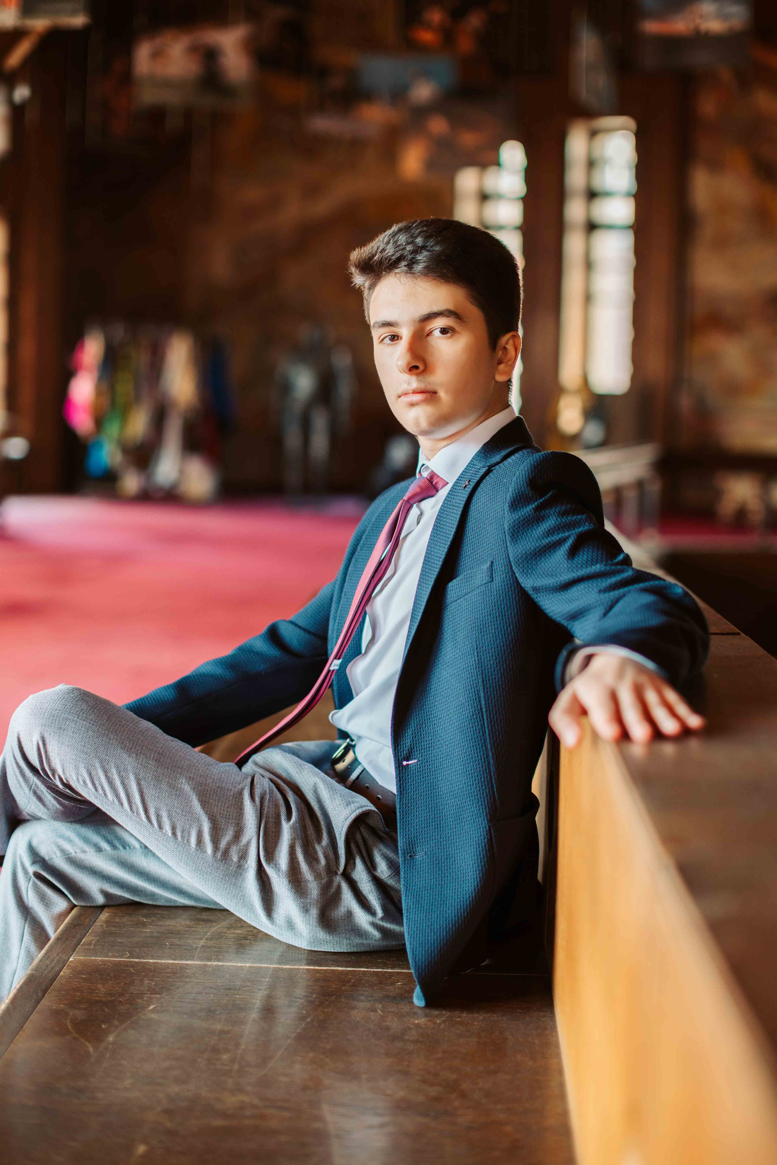 12C — Unirea. Contrast Studio