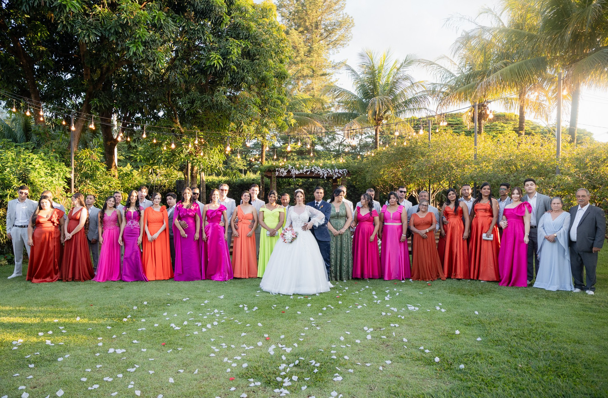 Larissa & Vinicius — Espaço Faveral / Aararaquara. Robson Colaço