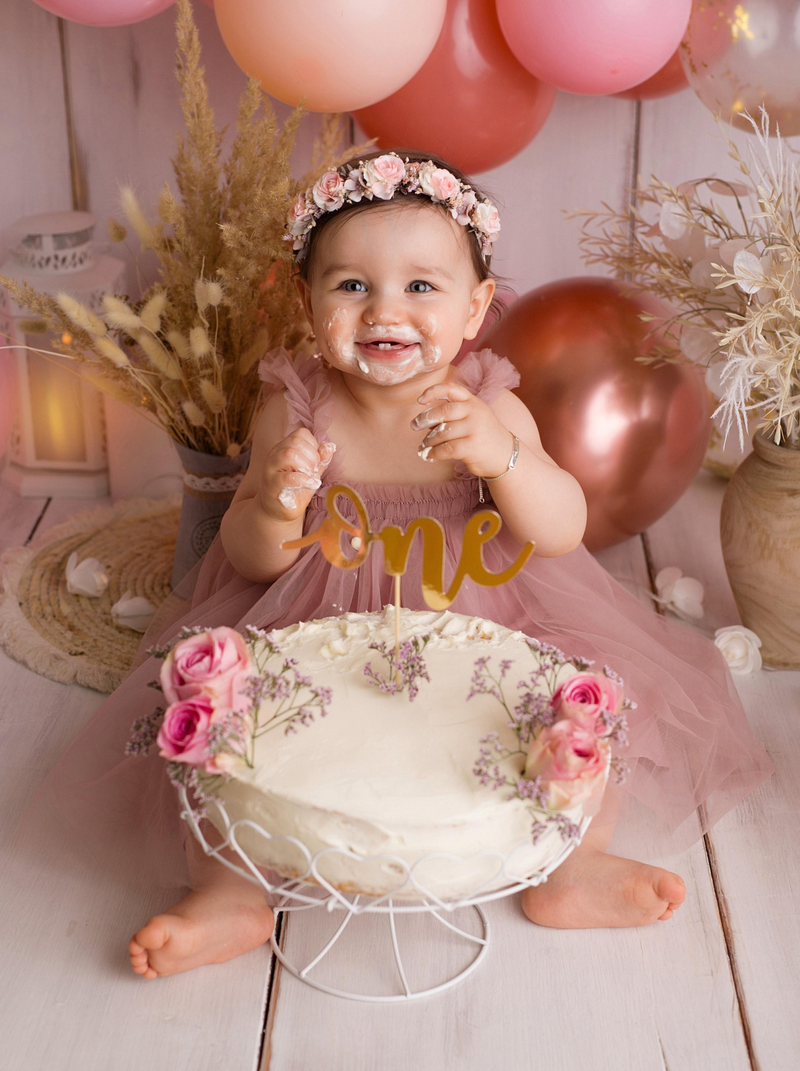 Cake-Smash. Neugeborenen & Babyfotografie Marina Buch in Wickede Ruhr NRW