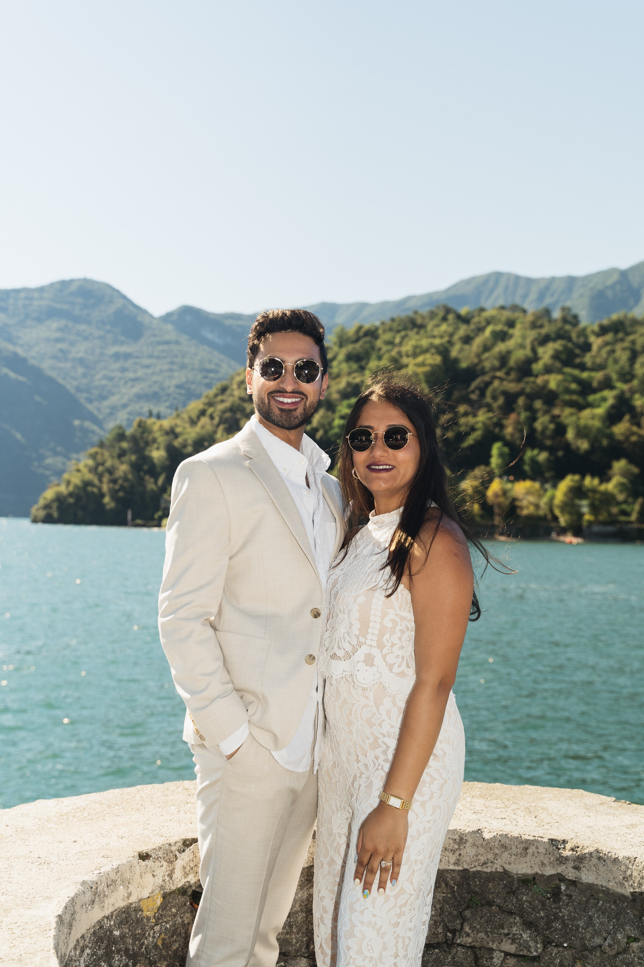 Boat Tour Anniversary in Lake Como. Proposal Photographer in Lake Como