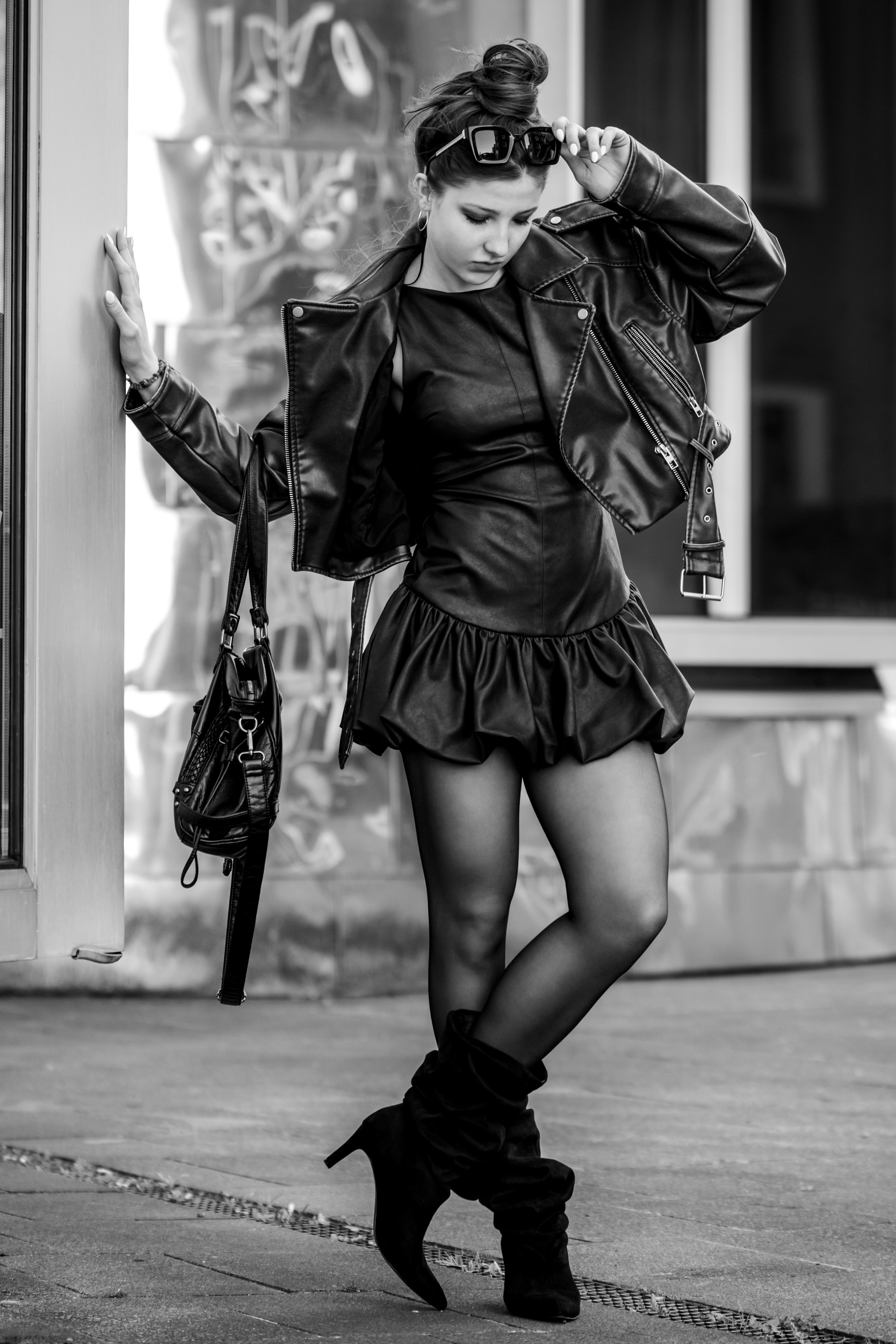 Street Fashion Style/ AestheticCITY NOIR & URBAN CHIC 