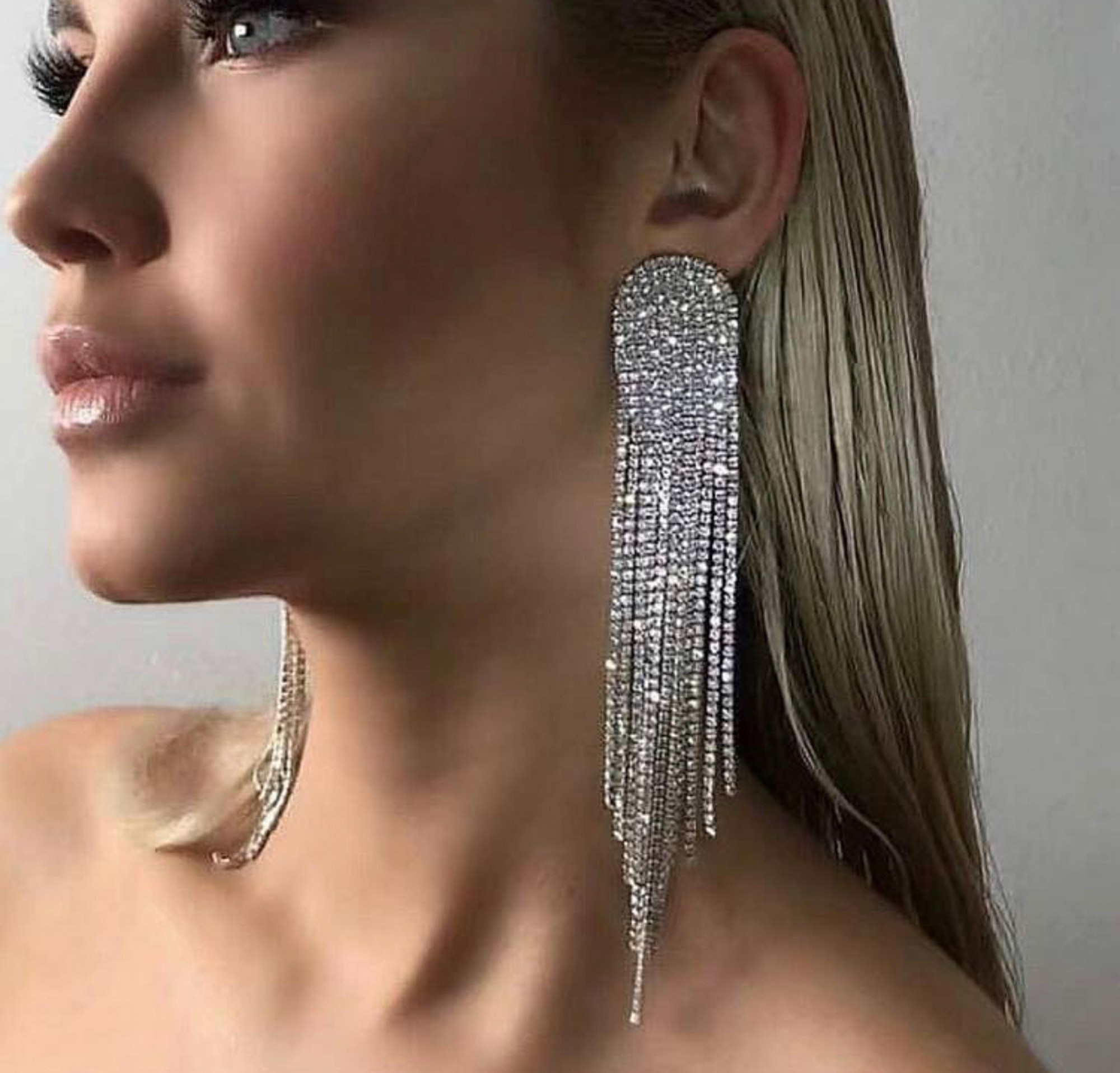 Doplňky na focení v Praze a České republice. Profesionální fotografka v Praze Anastasia Haritonova