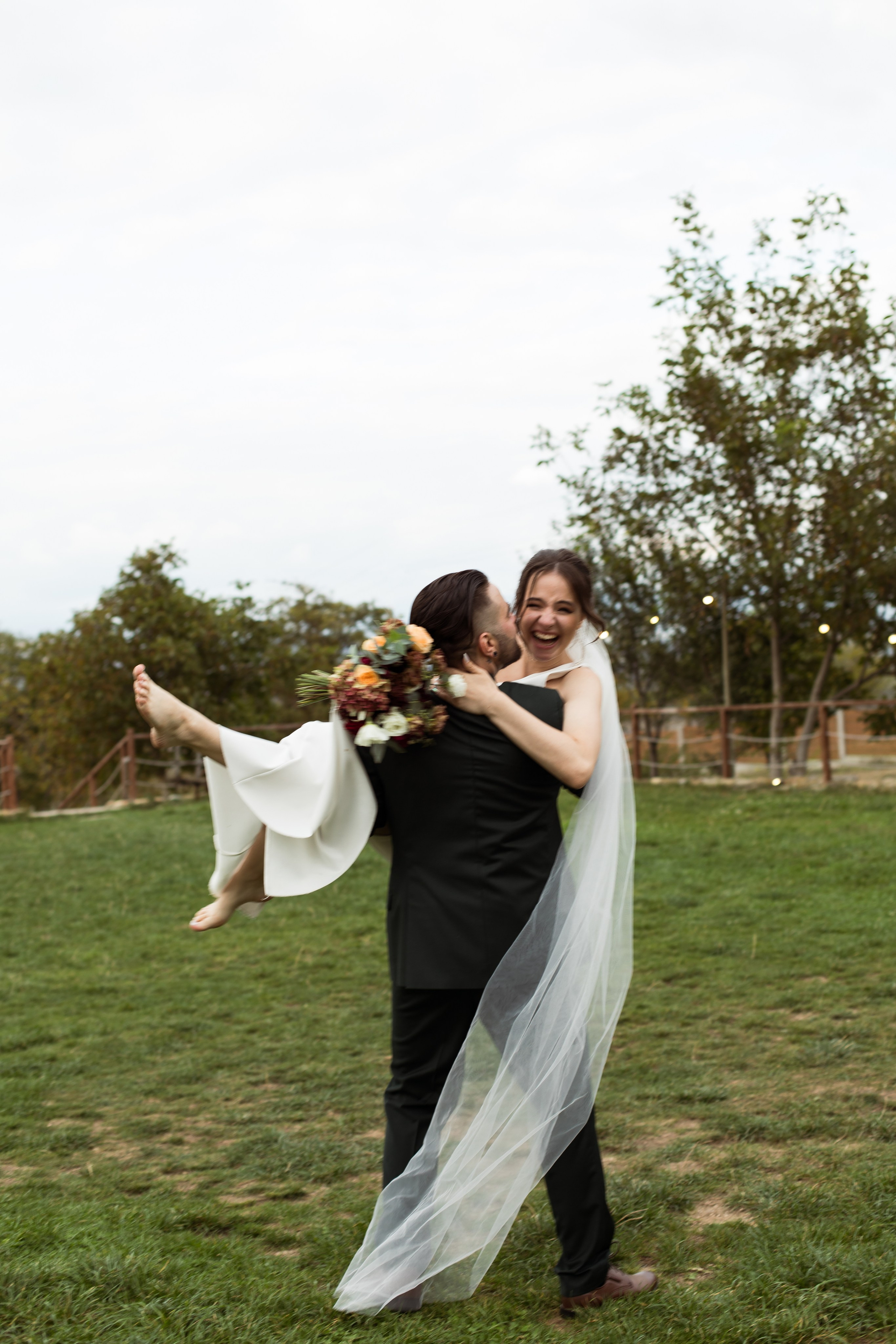 V & I. Wedding photographer in Georgia