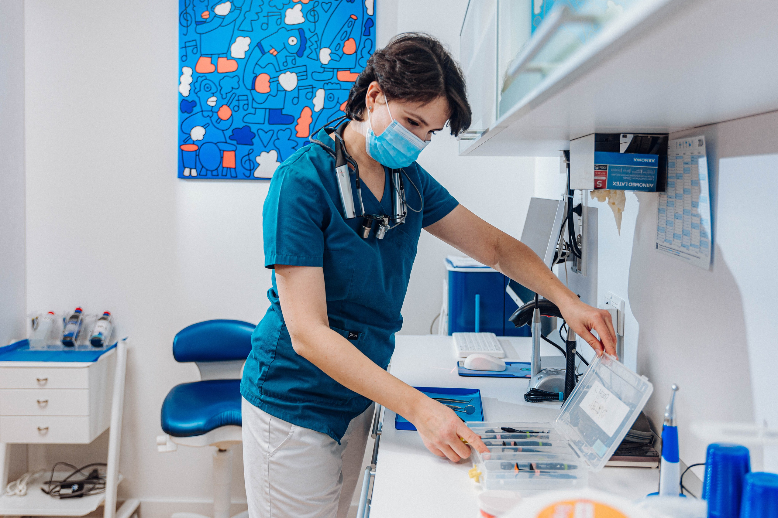 Zahnarztpraxis. Portrait family photographer in Berlin Elena Zakh