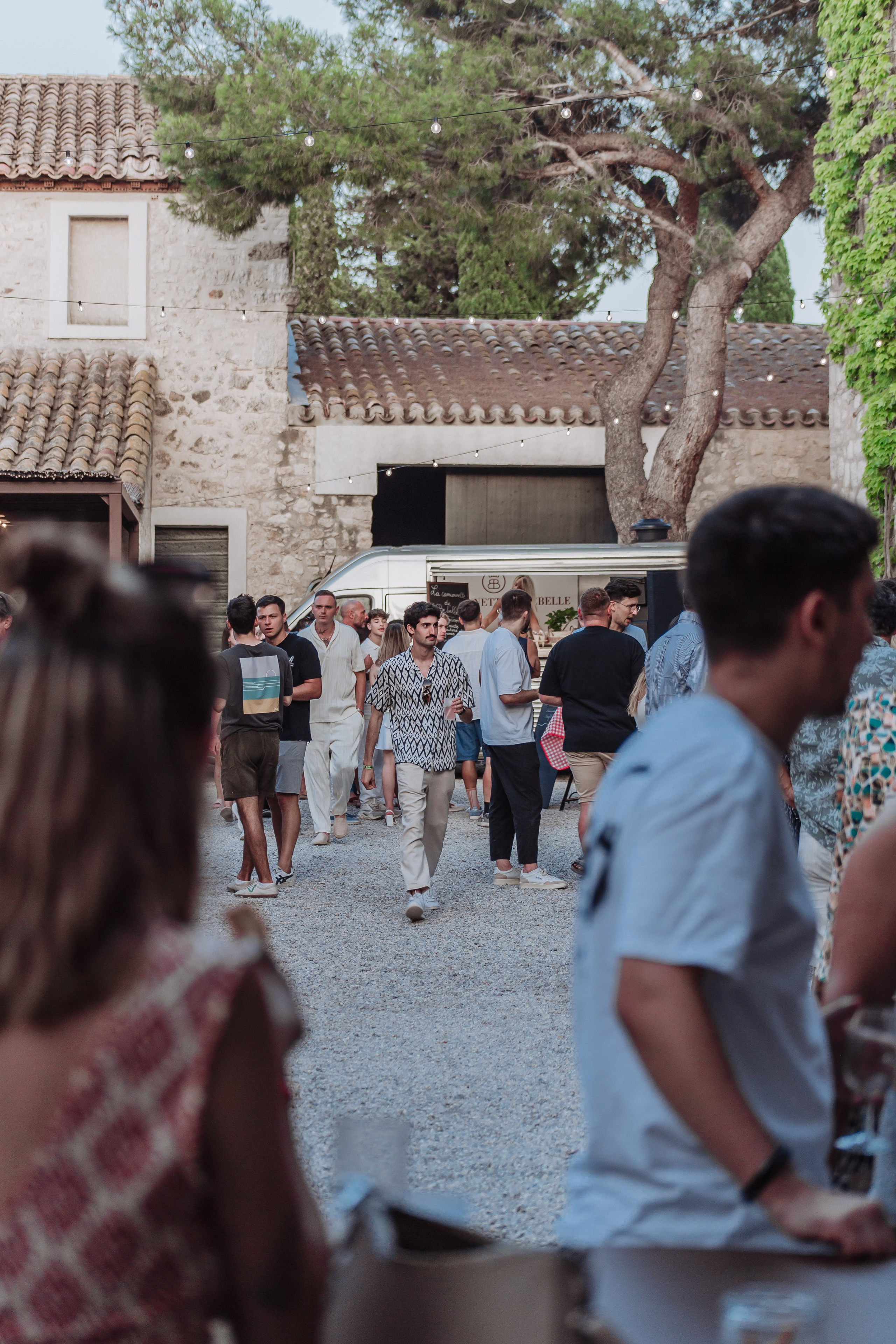 Reportage de fête au Château Prat de Cest. Professional Photographer in France | Poitiers, Tours & Châtellerault | Portrait, Family, Corporate & Wedding Photography