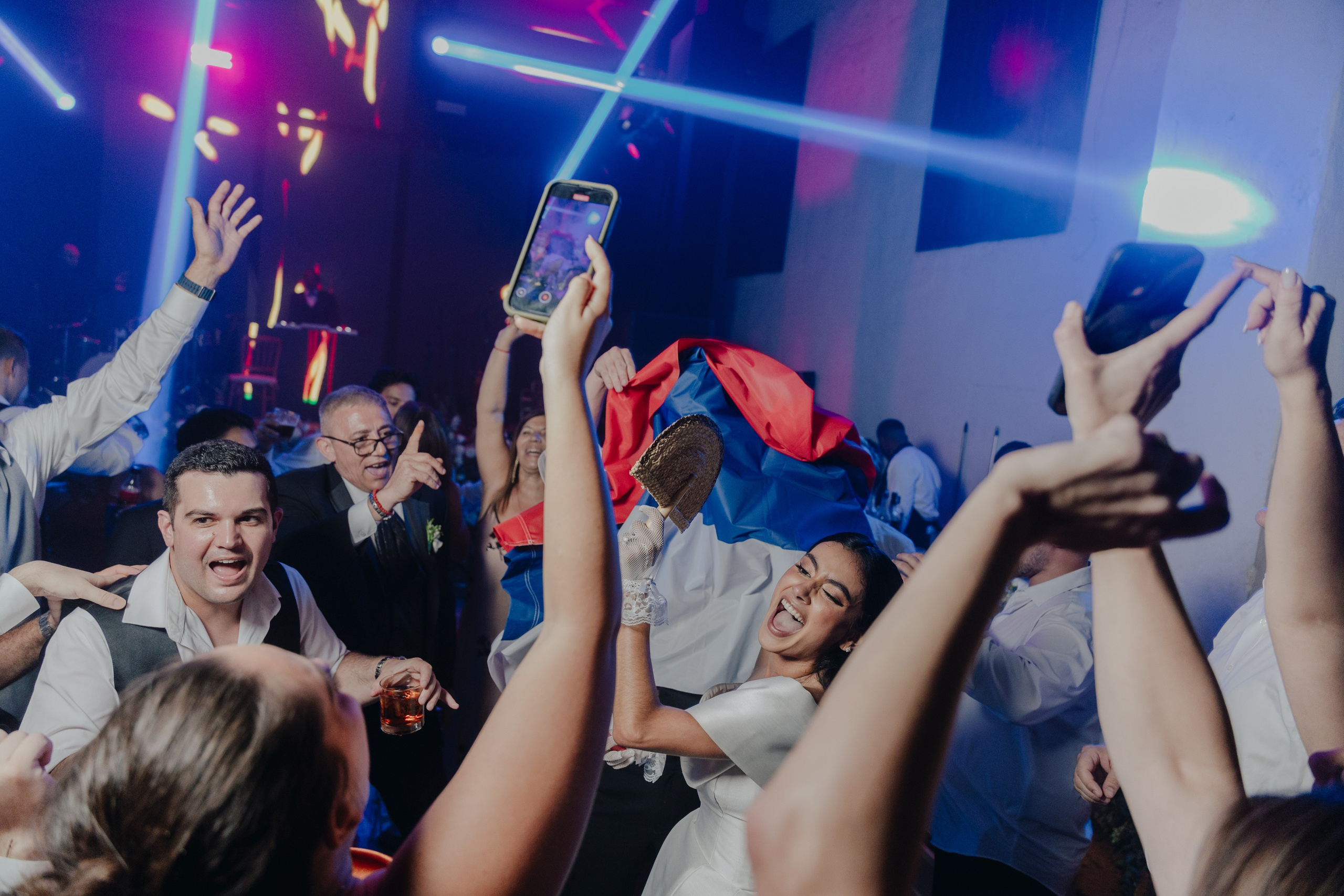 Sofia & Stefan. UNTERCIO BODAS